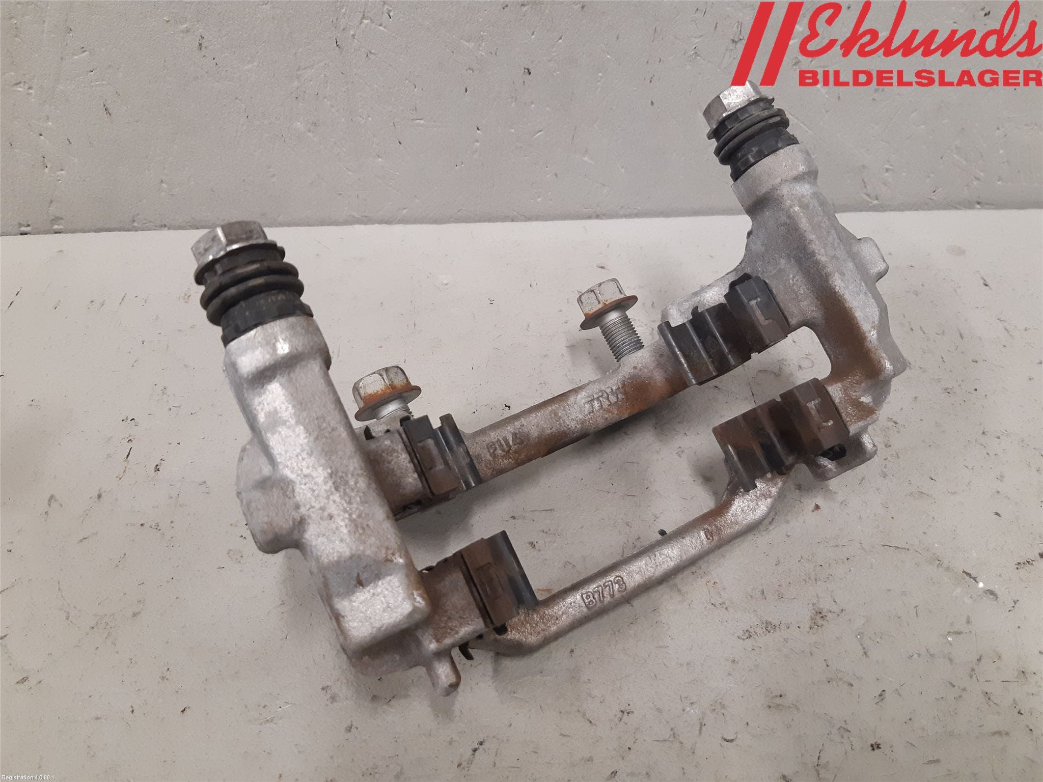 Toyota YARIS XP21 20- Bromsokshållare