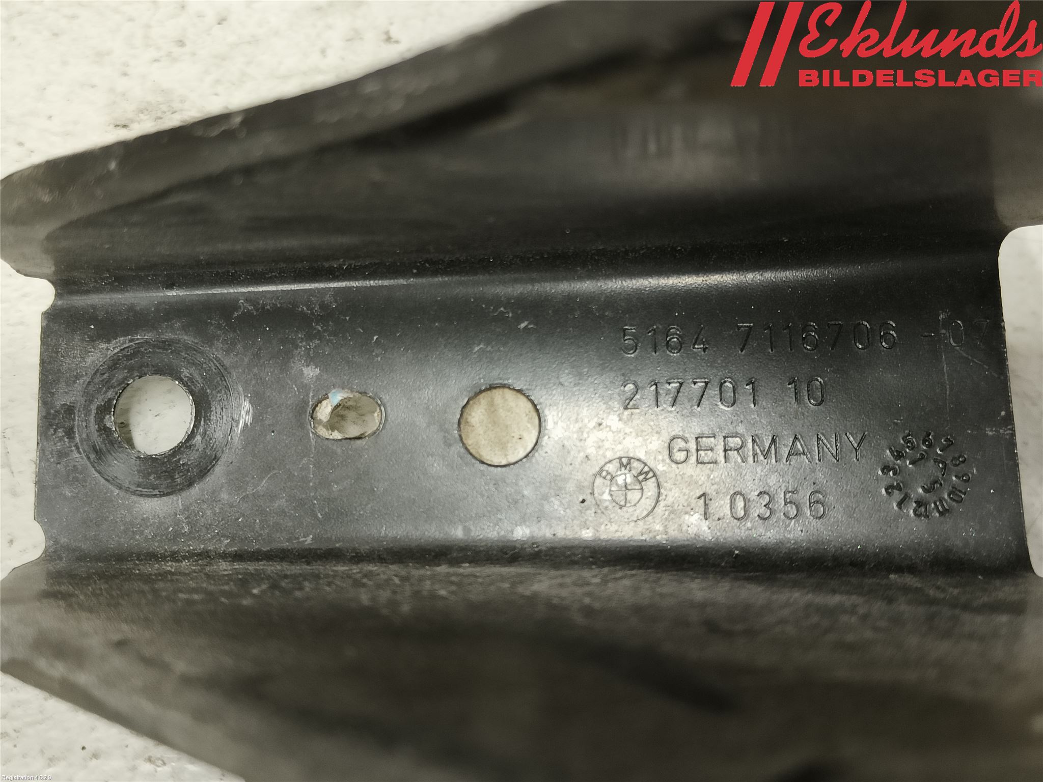 BMW 3 E90/91 SED/TOU 05-12 Frontplåt