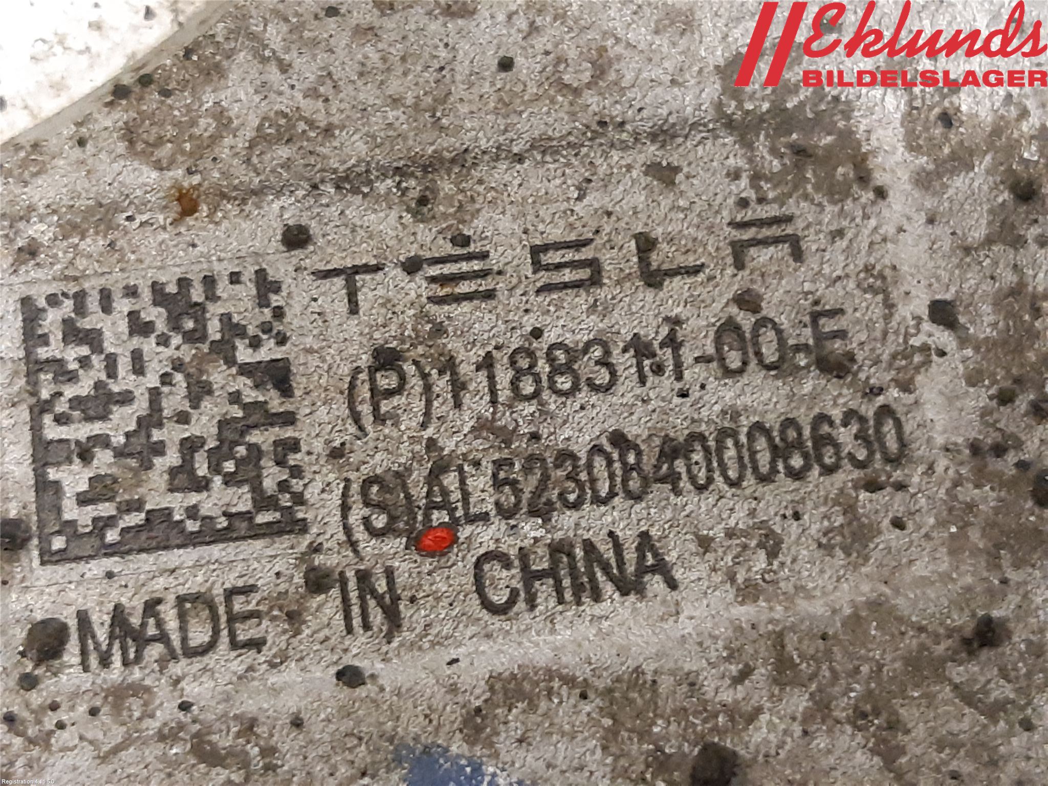Tesla MODEL Y 21- Styrspindel Lagerhus Vä