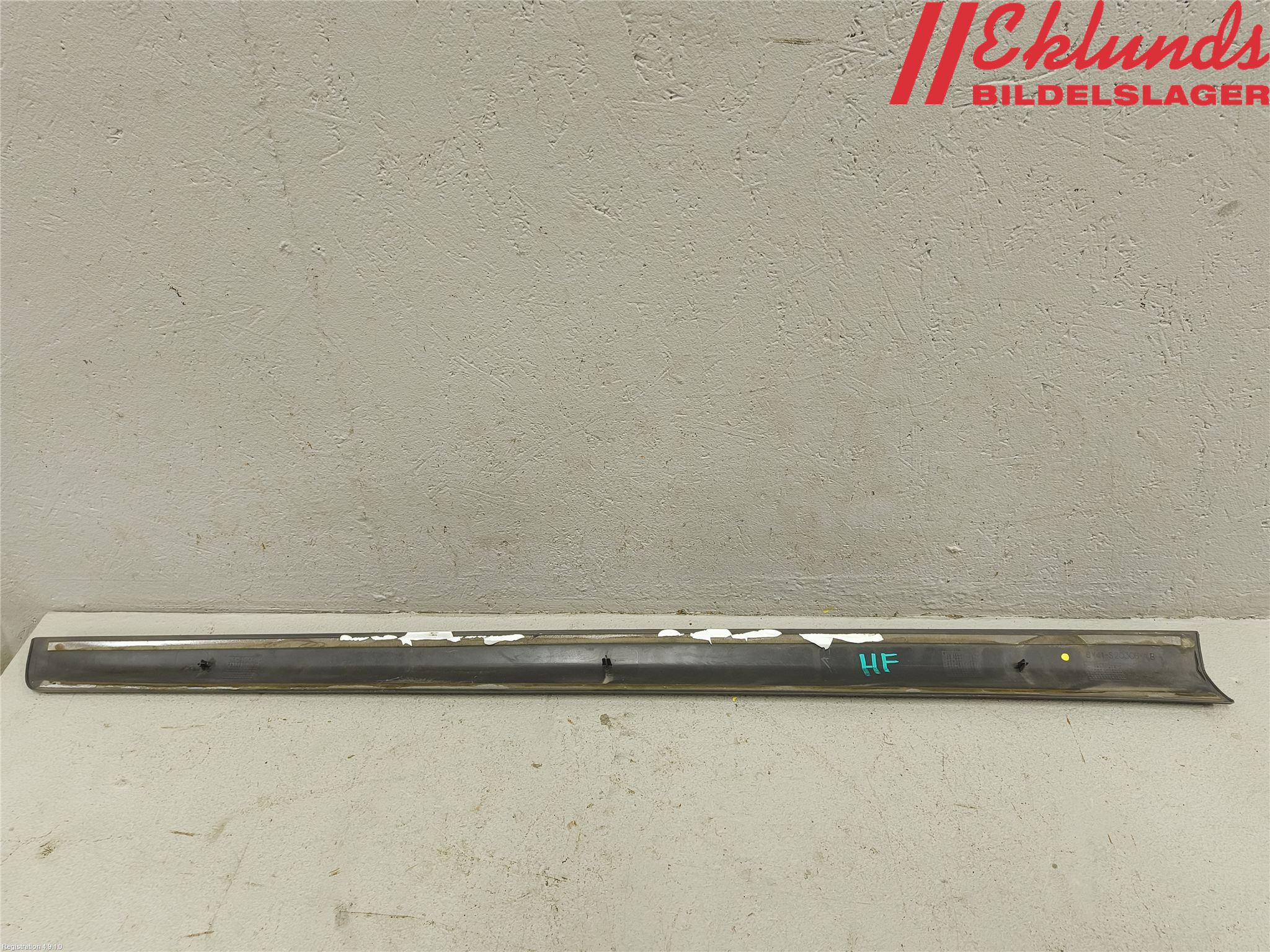 Ford KUGA 08-12 Dörr Dekorlist Fram Hö