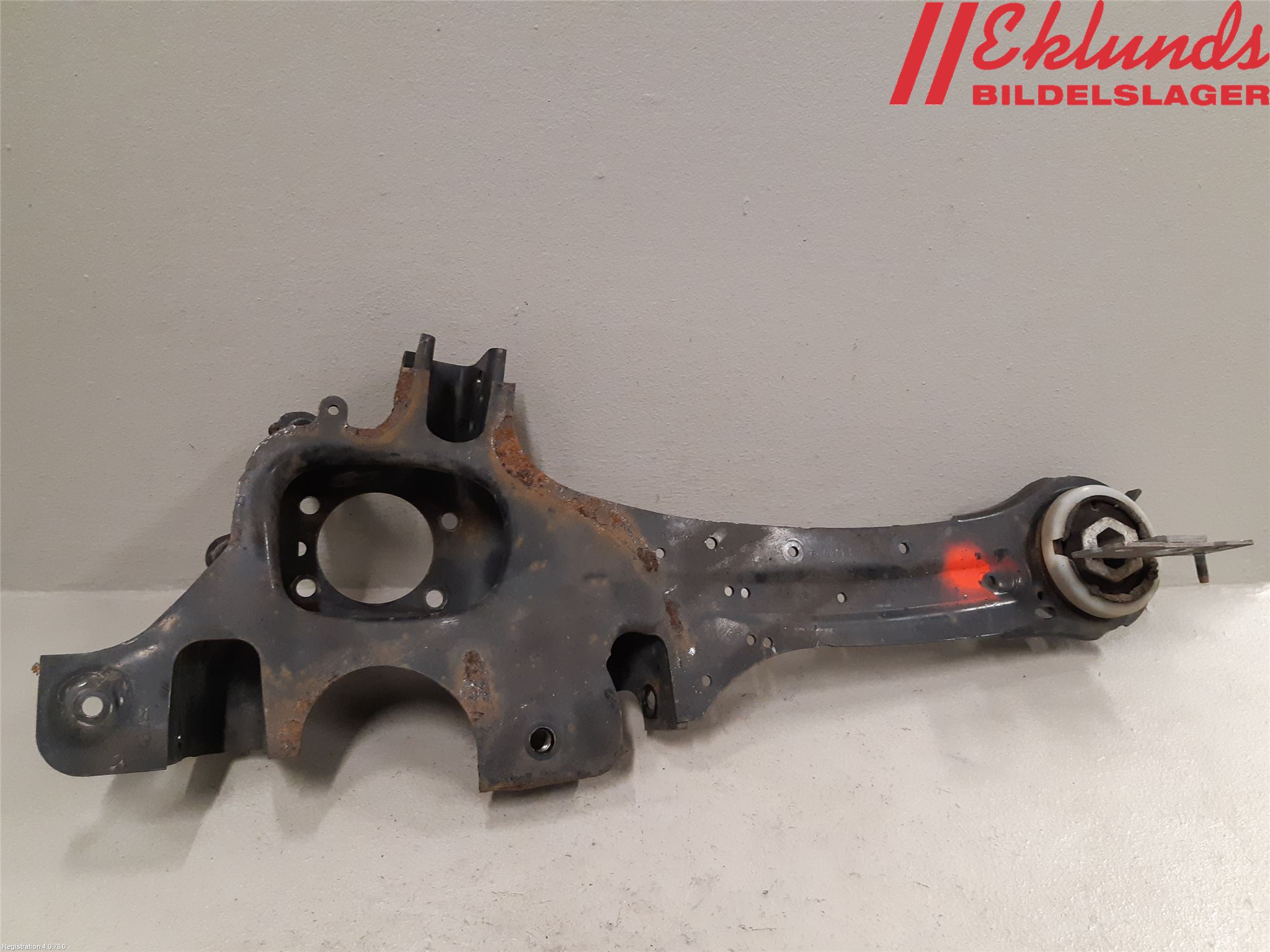 Volvo V60 11-13 Hjullagerhus-Spindel Vä B