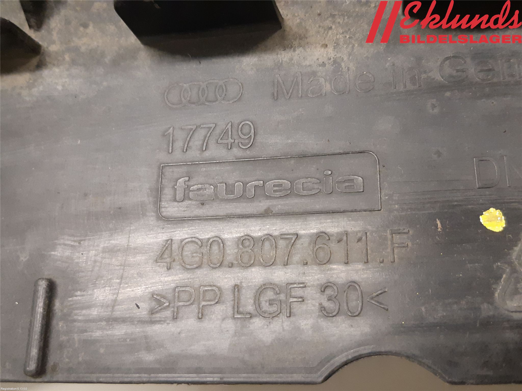 Audi A6/S6 4G 11-18 Hasplåt Plåt-Plast