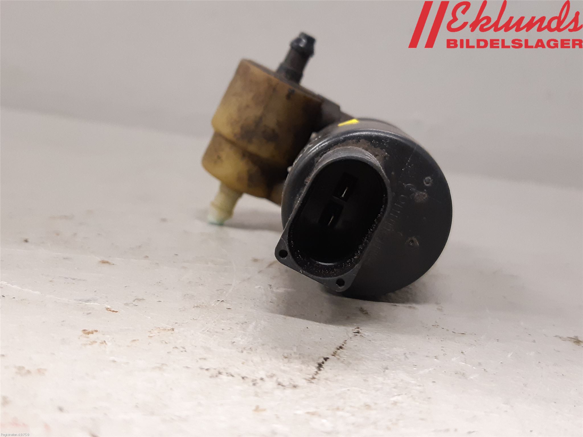 Volkswagen VW PASSAT 11-14 Spolarpump Vindruta