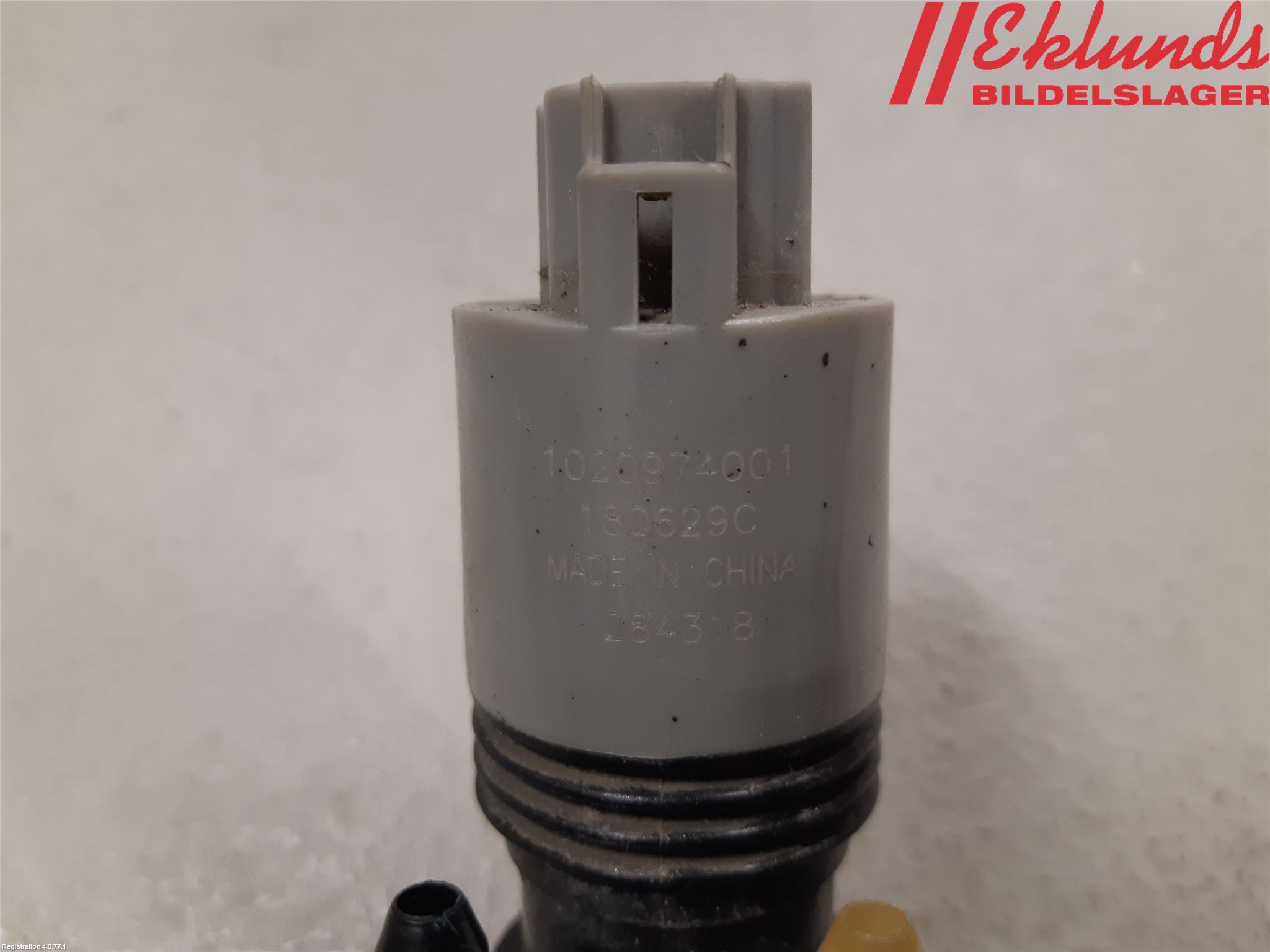 Toyota AURIS 13-19 Spolarpump Vindruta