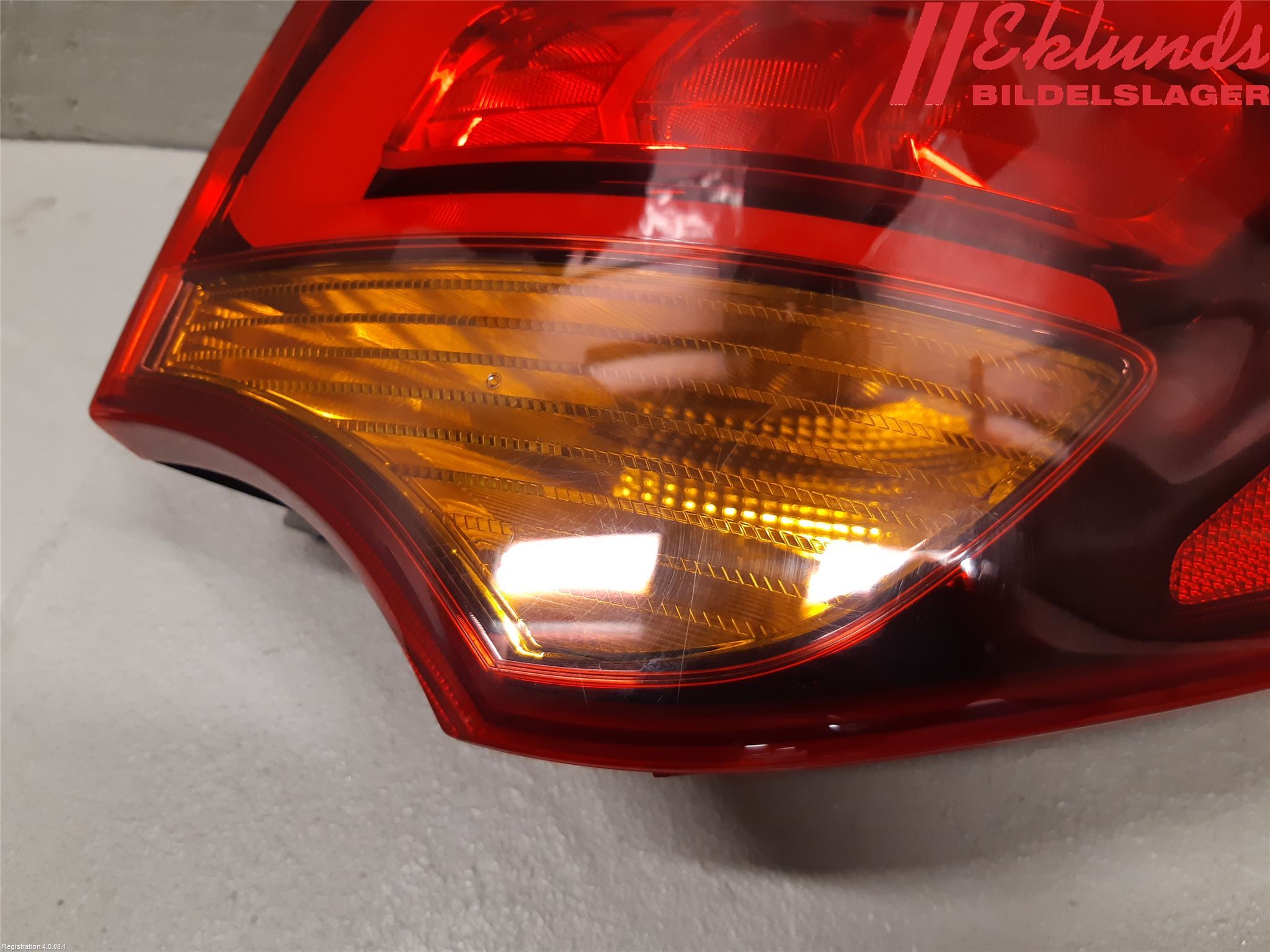 Hyundai SANTA FE 13-18 Bakljus Höger