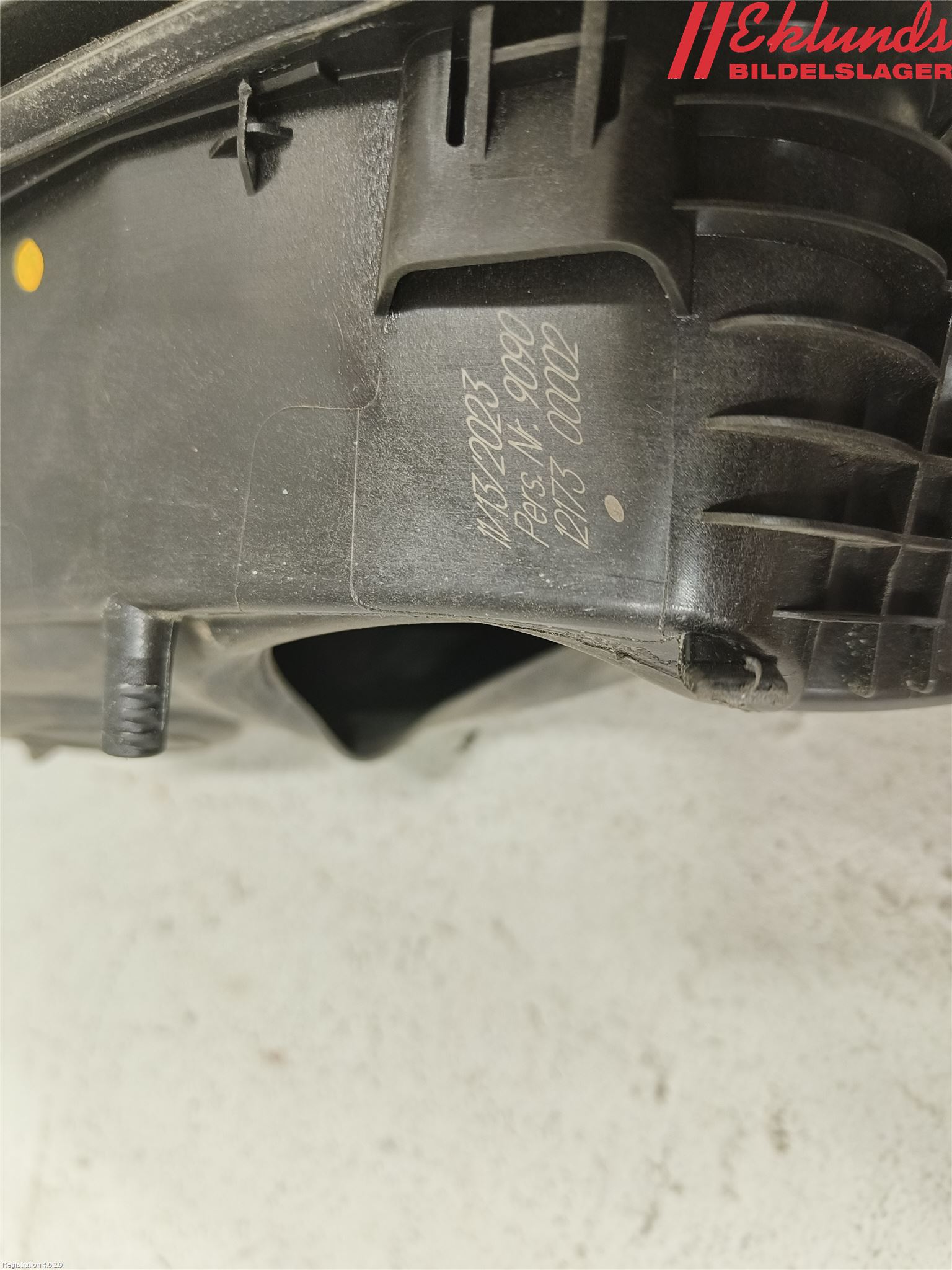 Volvo XC40/RECHARGE 18- Tanklucka