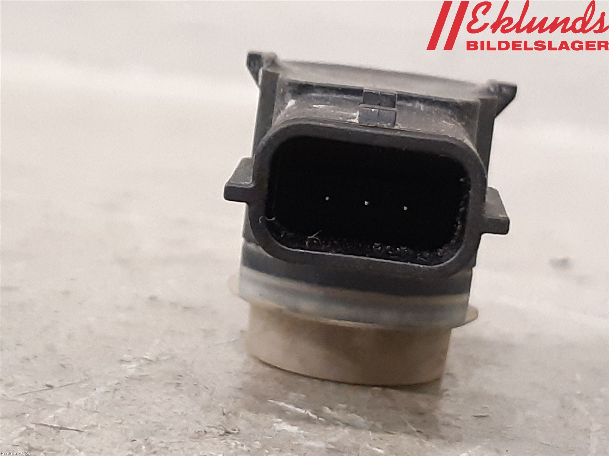 Renault TRAFIC/E-TECH 15- Parkeringshjälp Backsensor