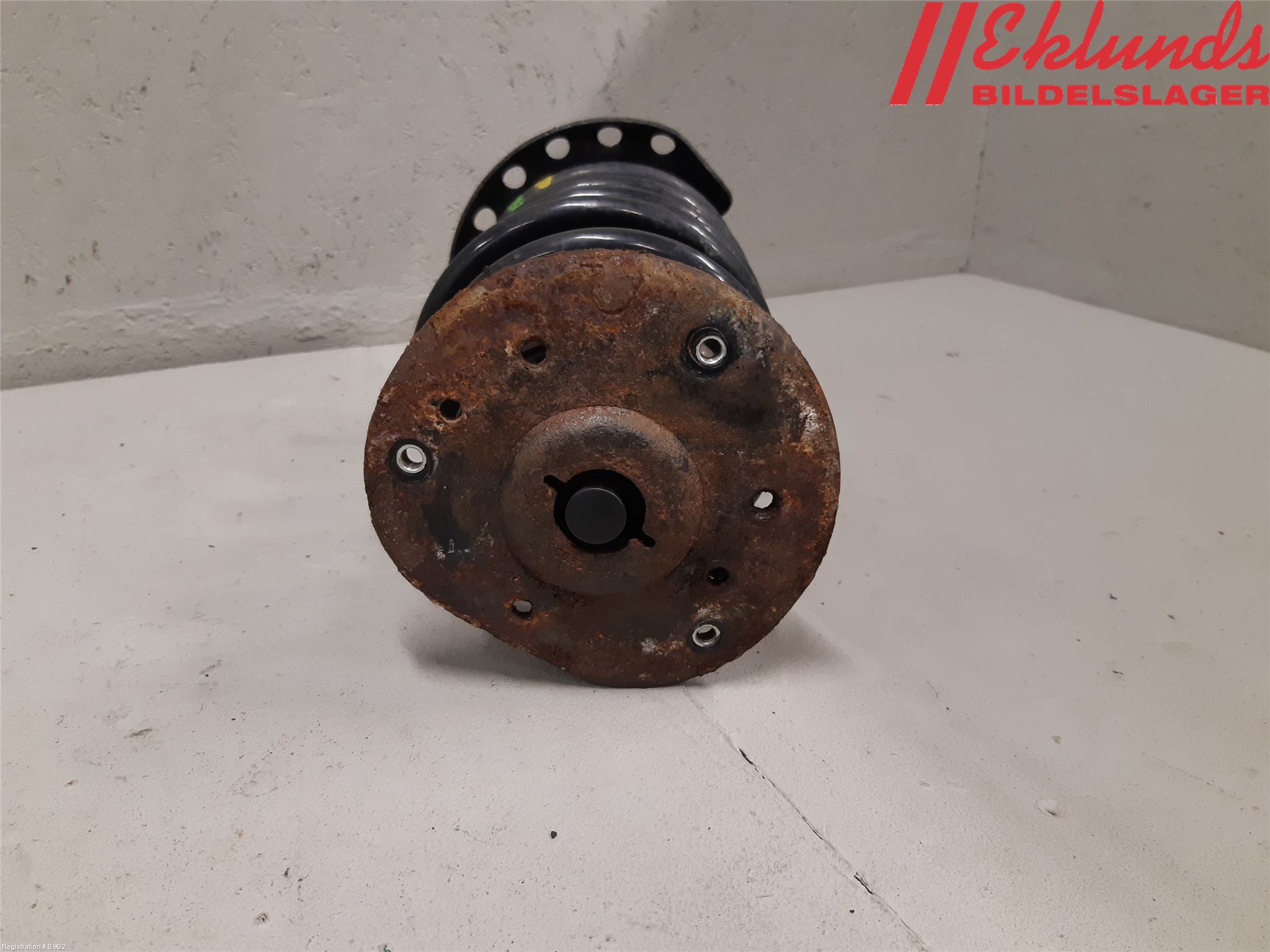 Volvo V70 14-16 Fjäderben Fram Vänster