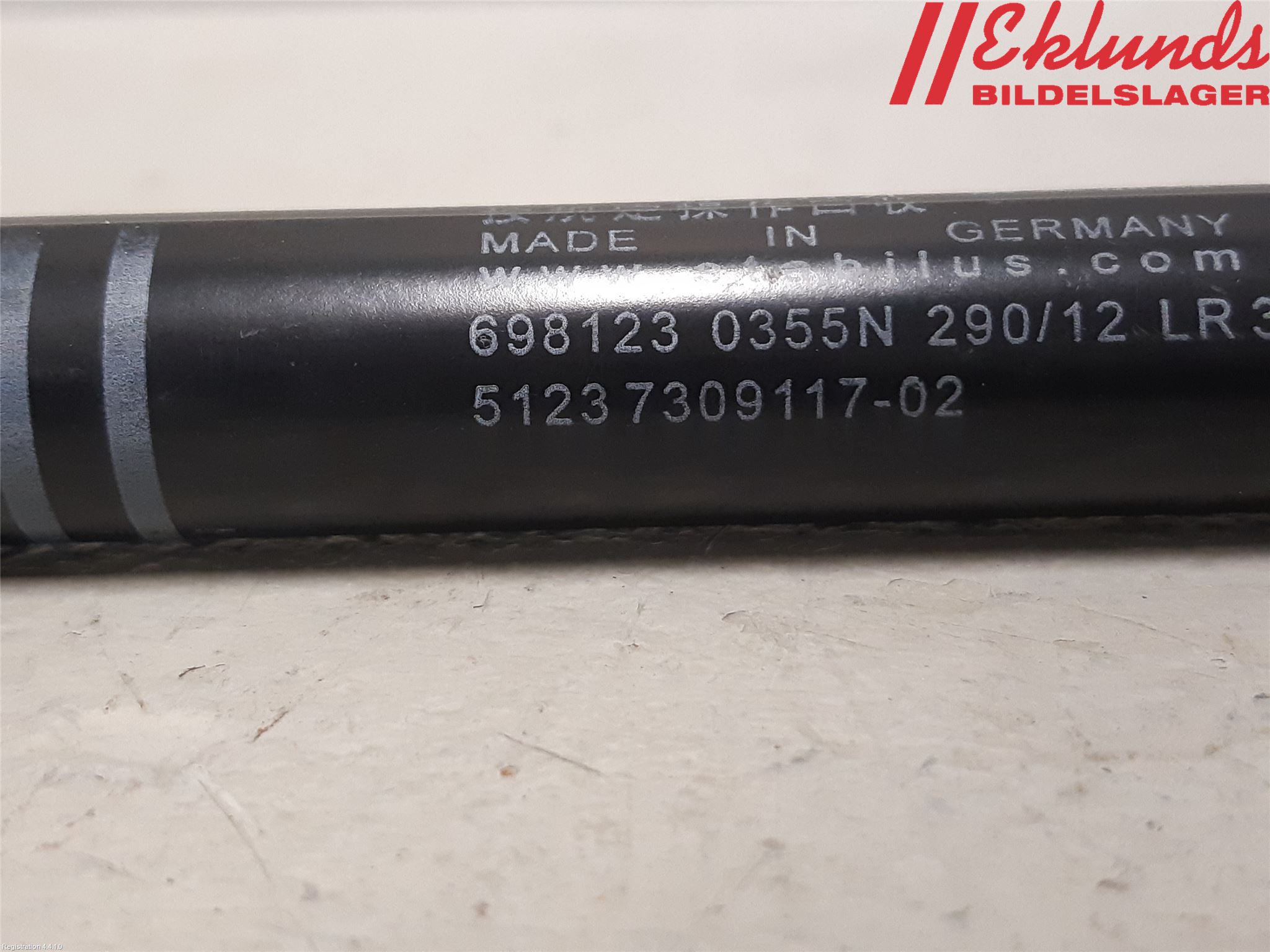 BMW 5 F10/F11/F18 09-17 Gasfjäder Motorhuv