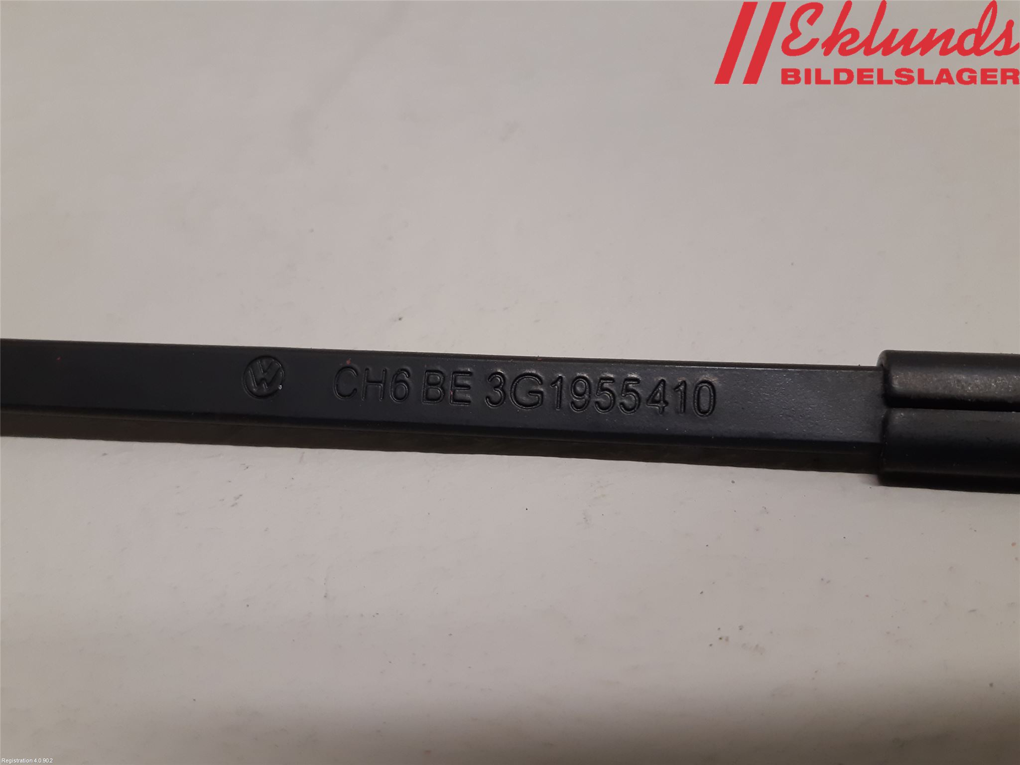 Volkswagen VW PASSAT 15-19 Torkararm Armar Vindruta