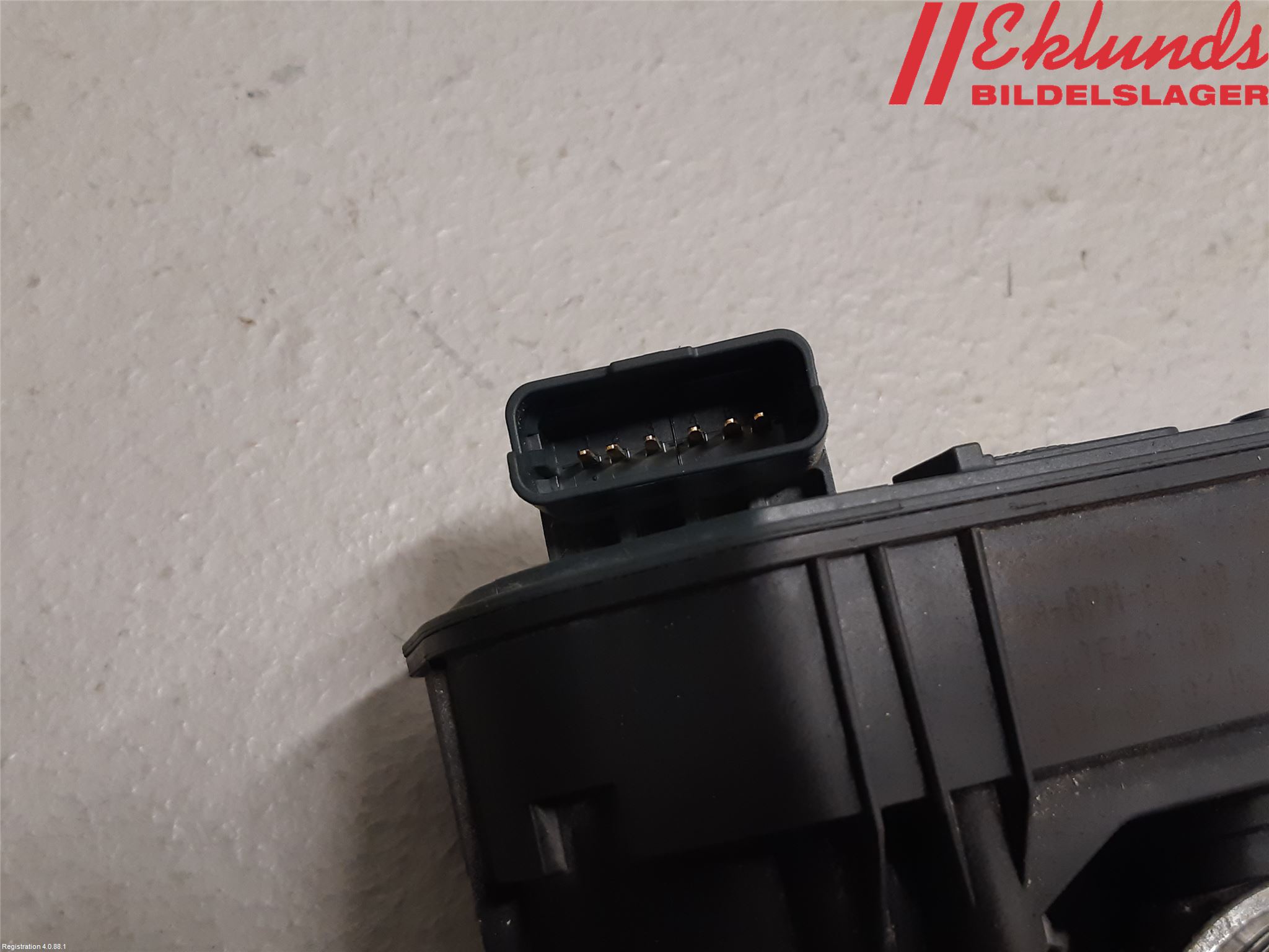 Opel CROSSLAND X 18- Injspjällhus