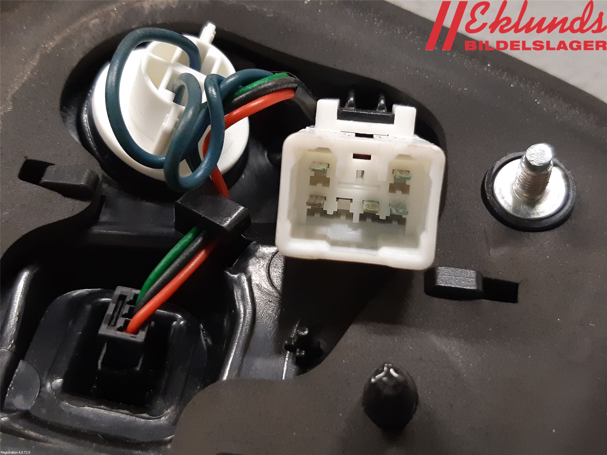 Kia RIO 12-16 Bakljus Lucka Hö