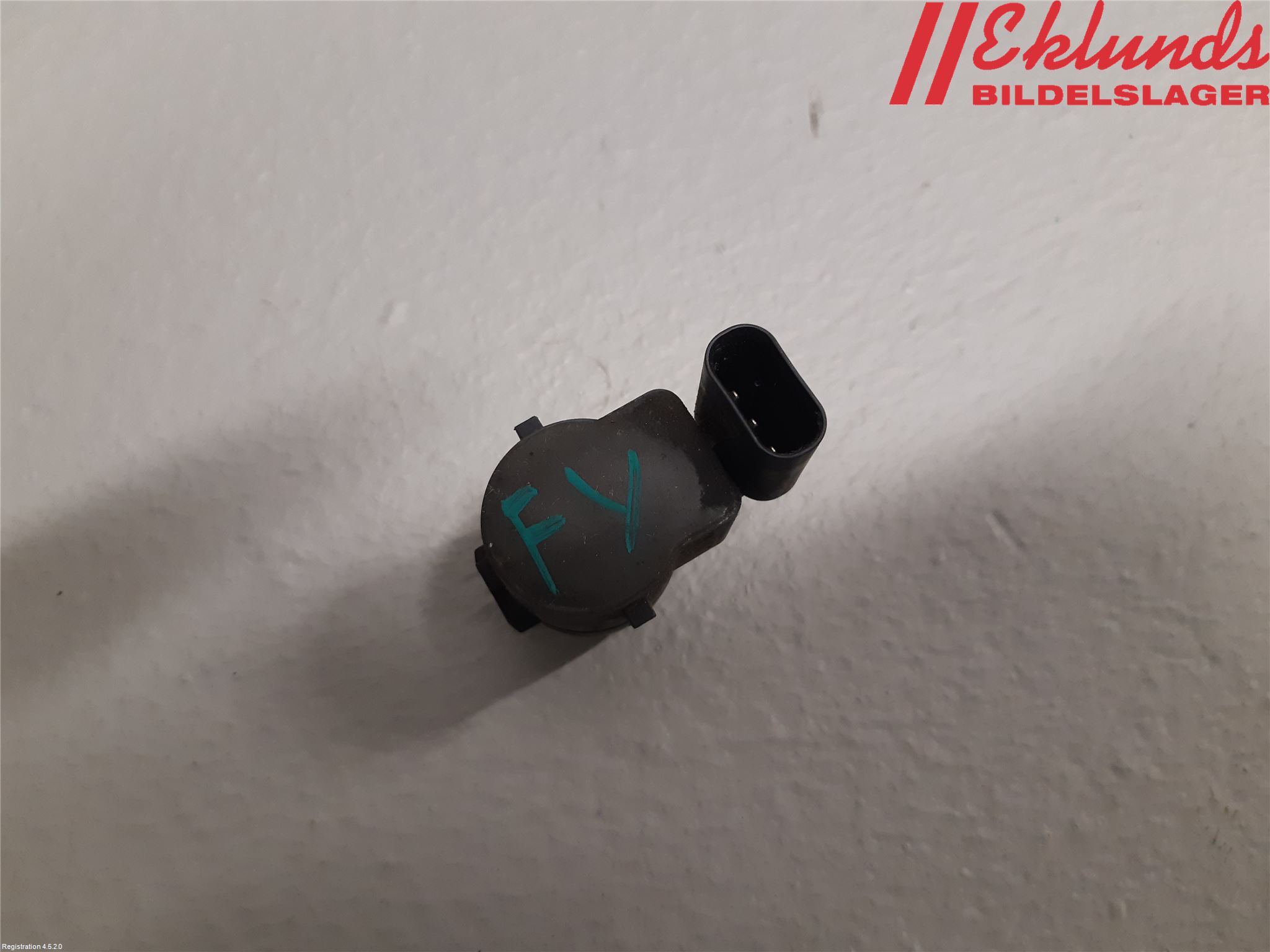 BMW 3 E90/91 SED/TOU 05-12 Parkeringshjälp Frontsensor