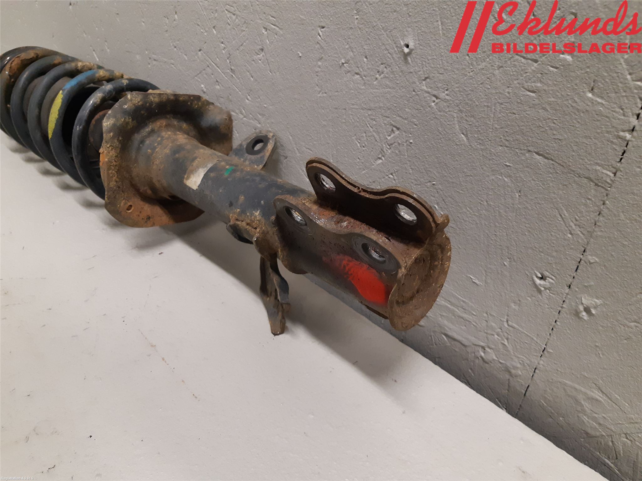 Nissan MICRA 11-16 Fjäderben Fram Vänster