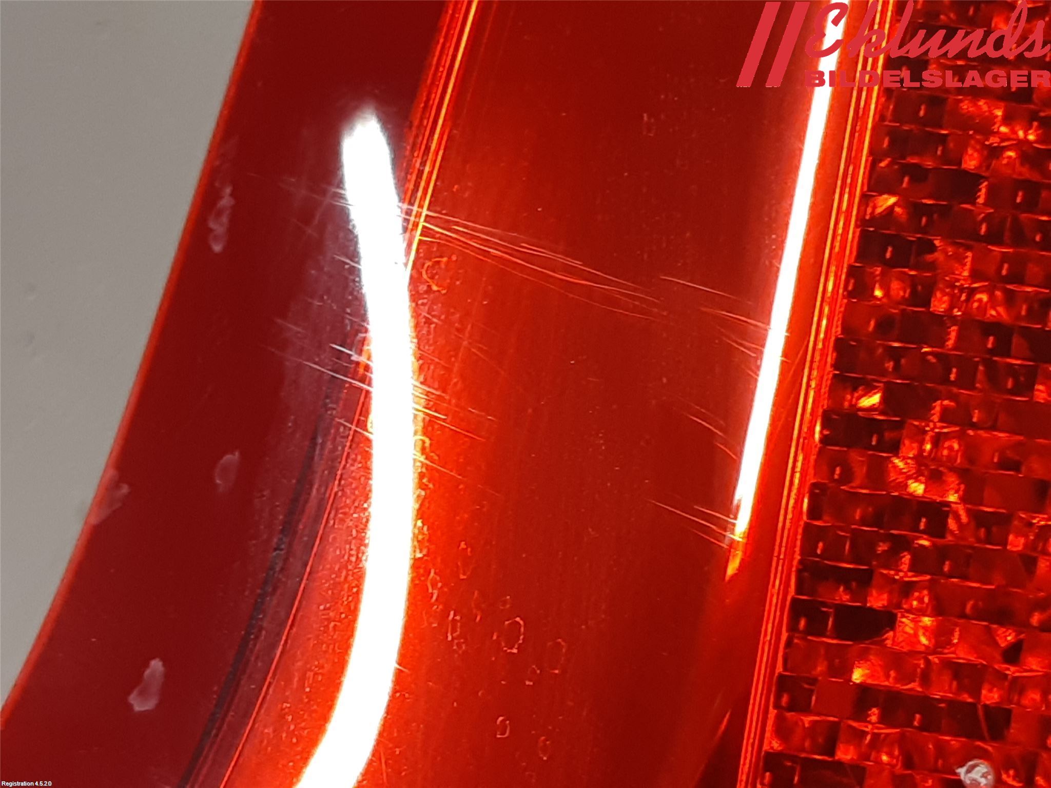 Volvo XC70 08-13 Bakljus Lucka Vä