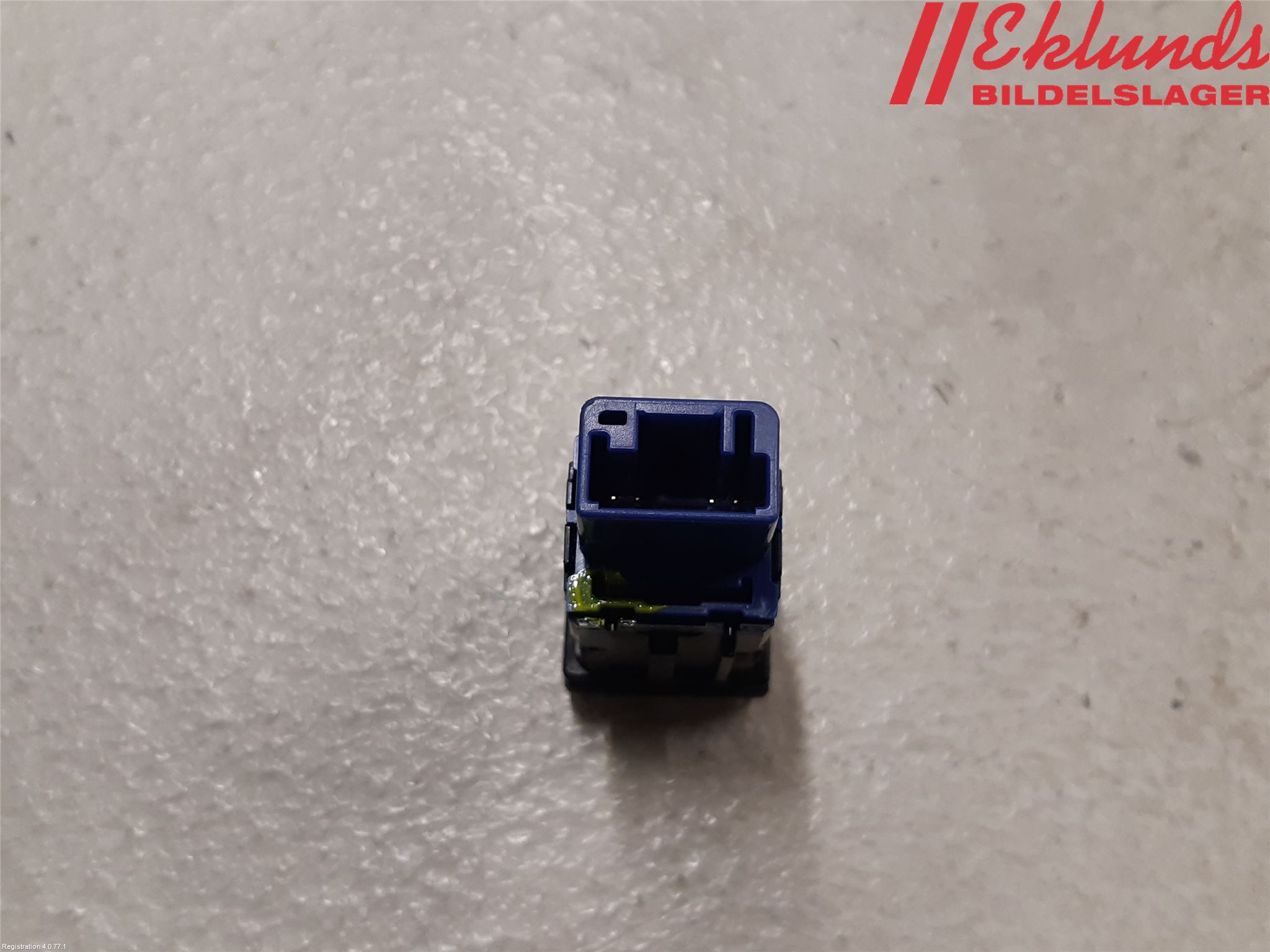 Toyota RAV4 19- Strömställare Baklucka