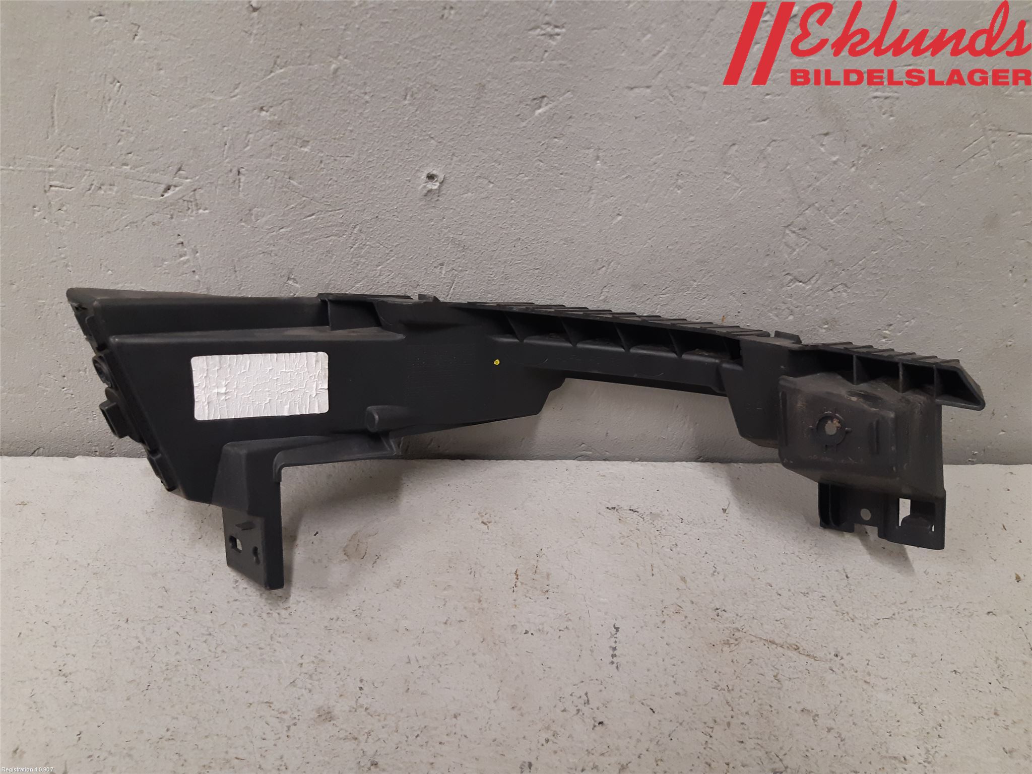 Alfa GIULIA Stötfångarfäste Bak Hö