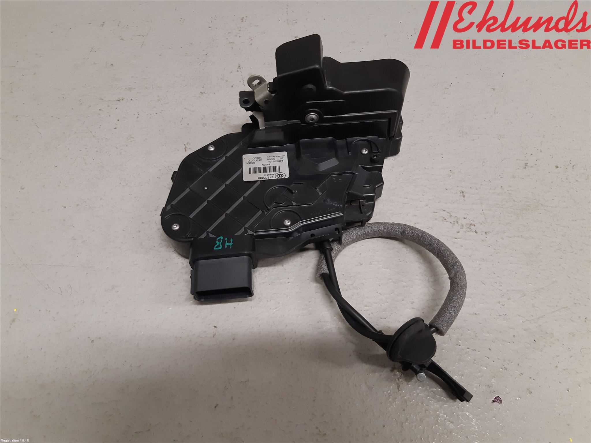 Volvo V70 08-13 Låskista-Dörrlås