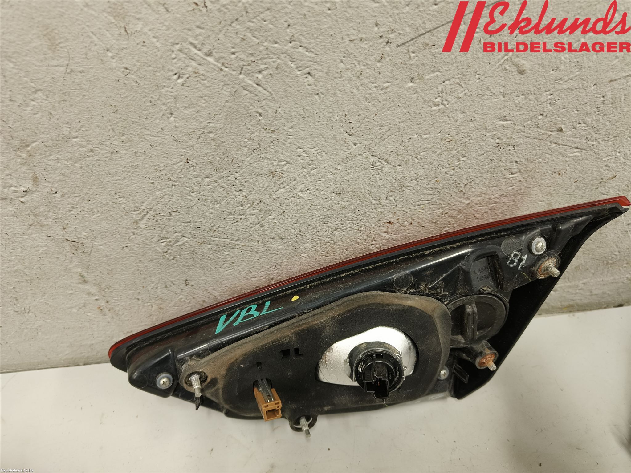 Nissan PULSAR Bakljus Lucka Vä