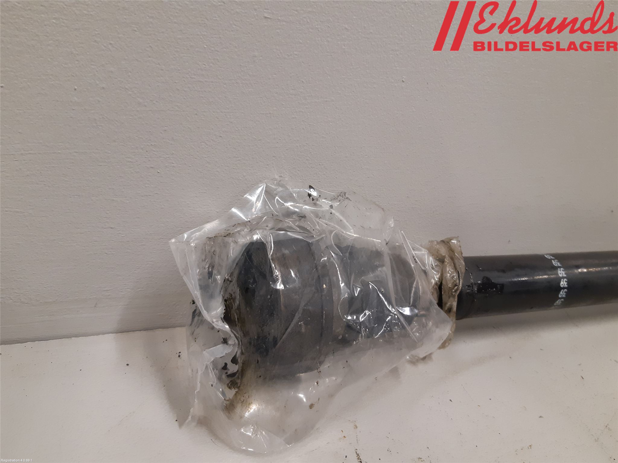 Volkswagen VW GOLF VI 09-13 Drivaxel Fram Höger