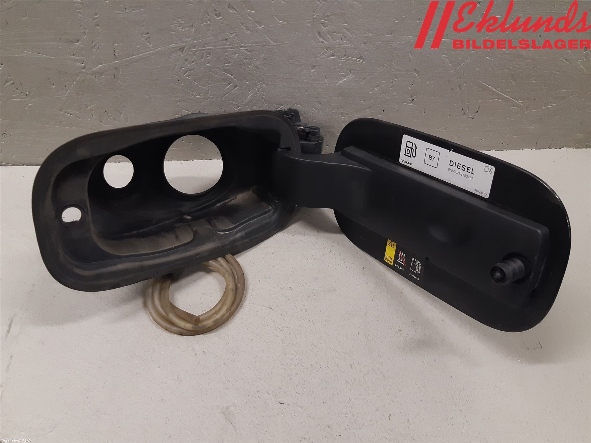 Volvo XC60 18- Tanklucka