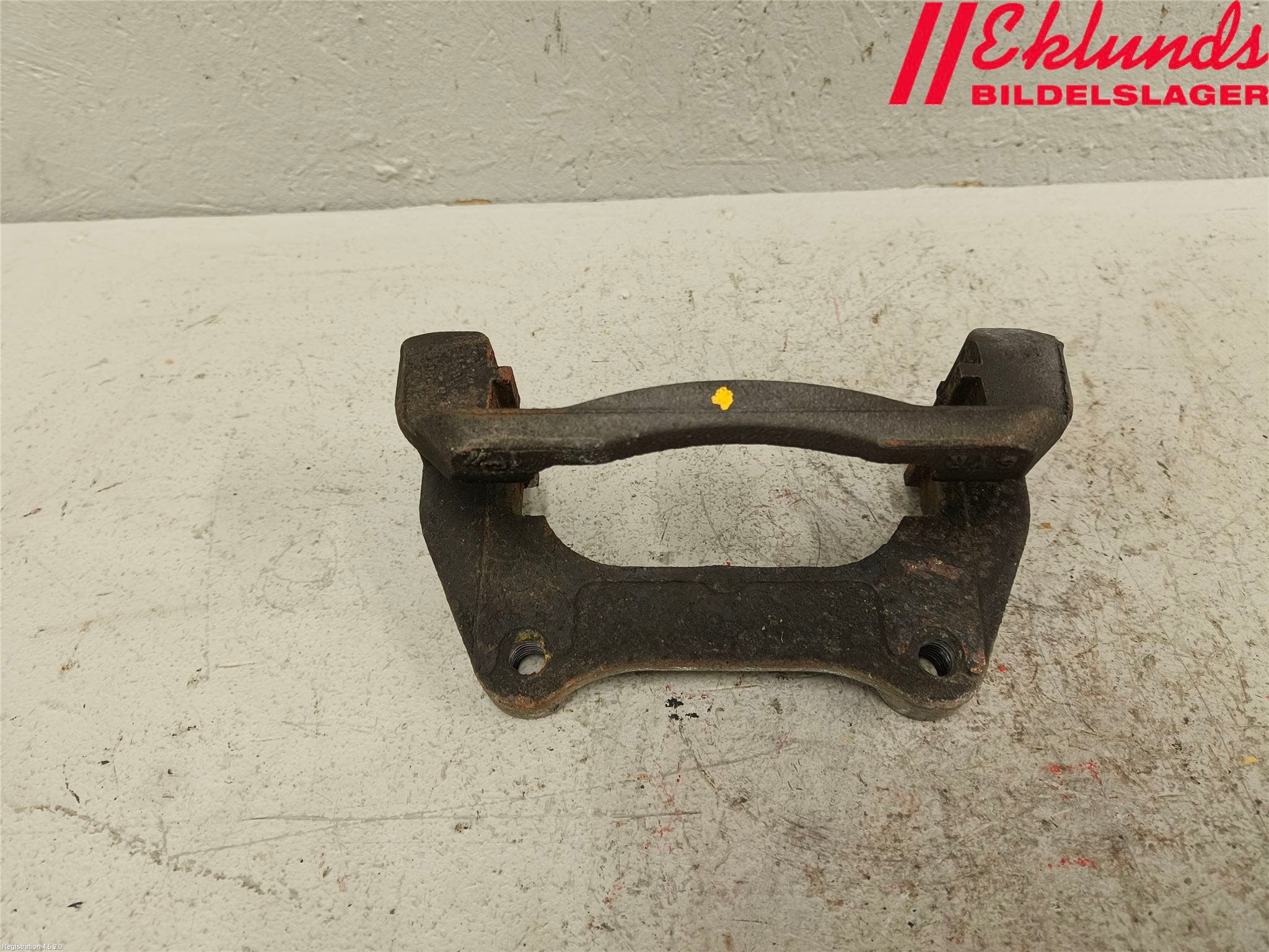 Opel INSIGNIA 17- Bromsokshållare