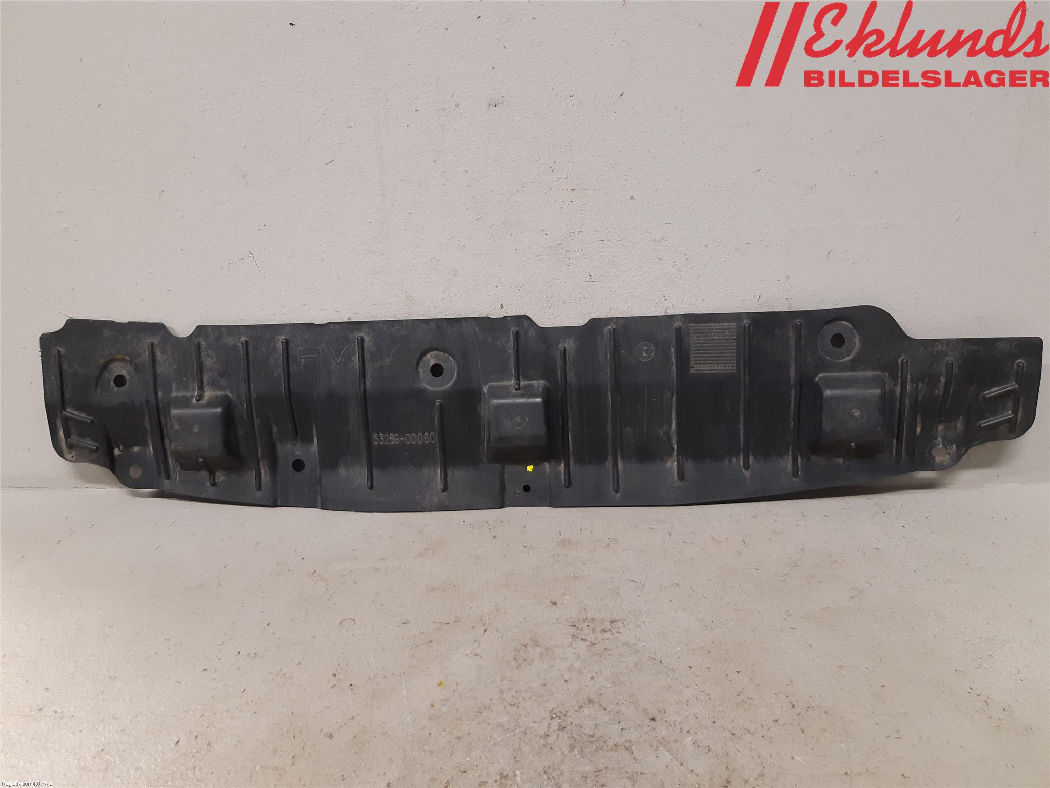 Toyota YARIS XP130 12-14 Front Övrigt