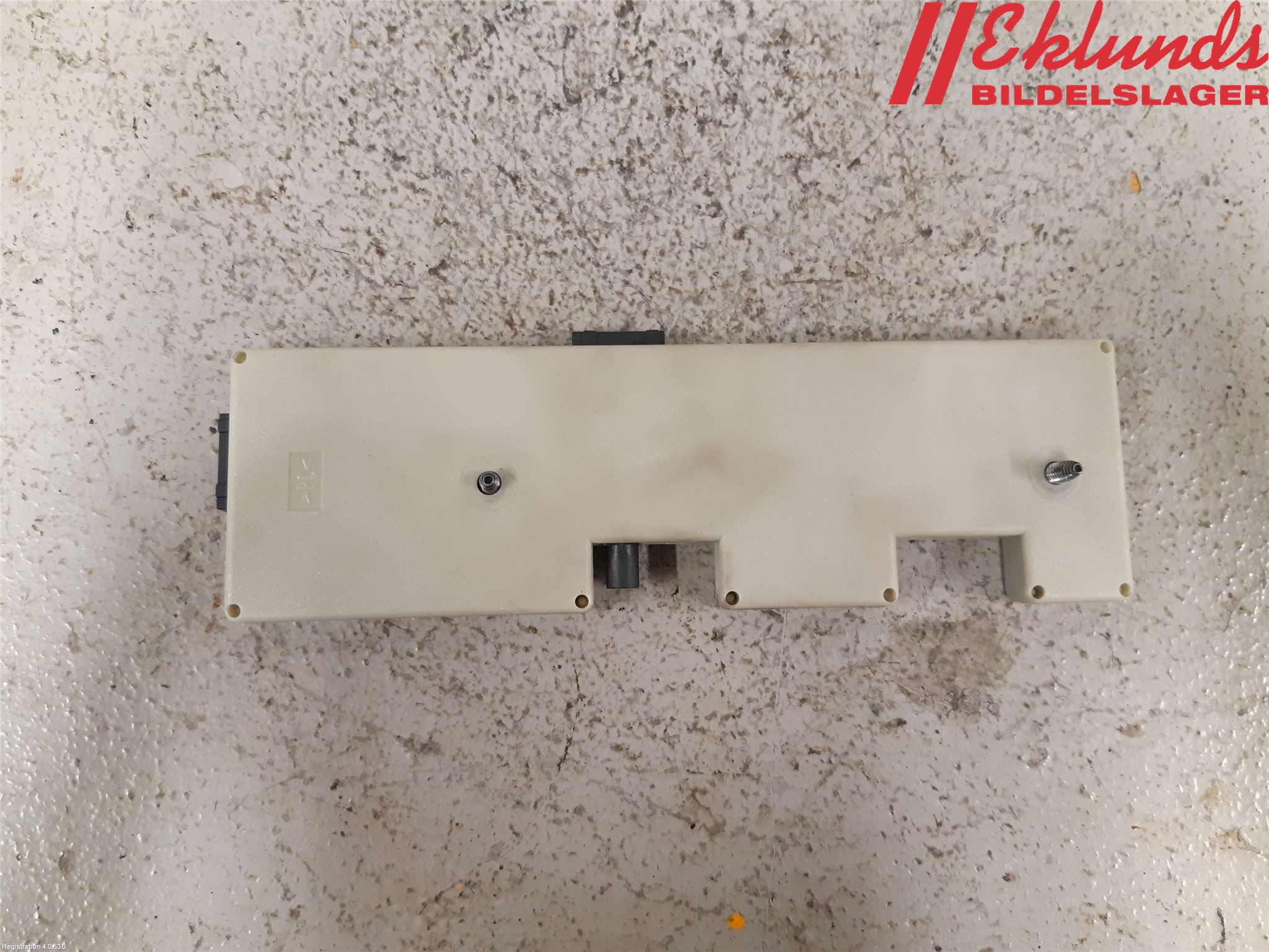 BMW 3 E90/91 SED/TOU 05-12 Antennförstärkare