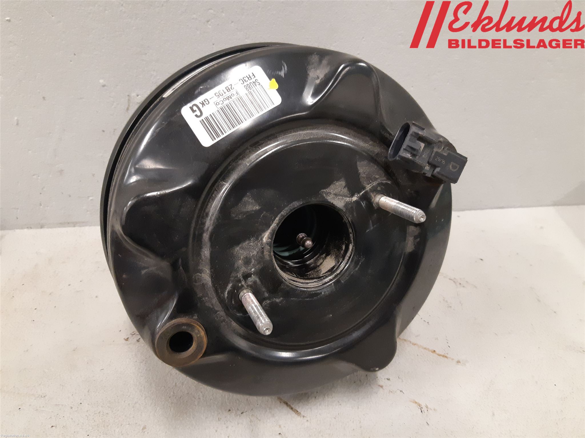 Ford MUSTANG VI 15-22 Bromsservo