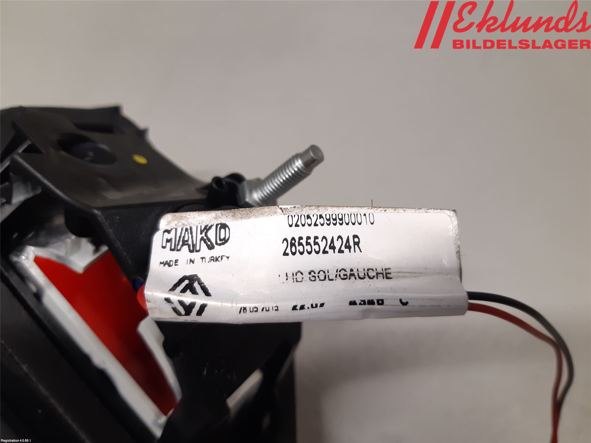 Renault CLIO IV 12-16 Bakljus Lucka Vä