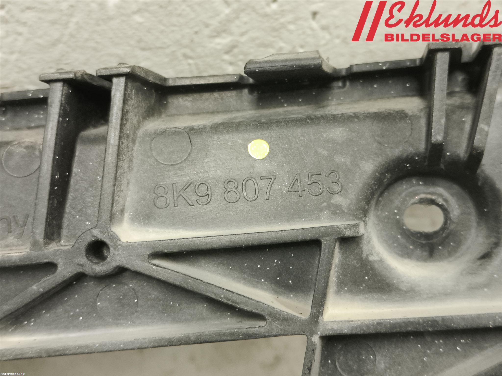 Audi A4/S4 08-11 Stötfångarfäste Bak Vä