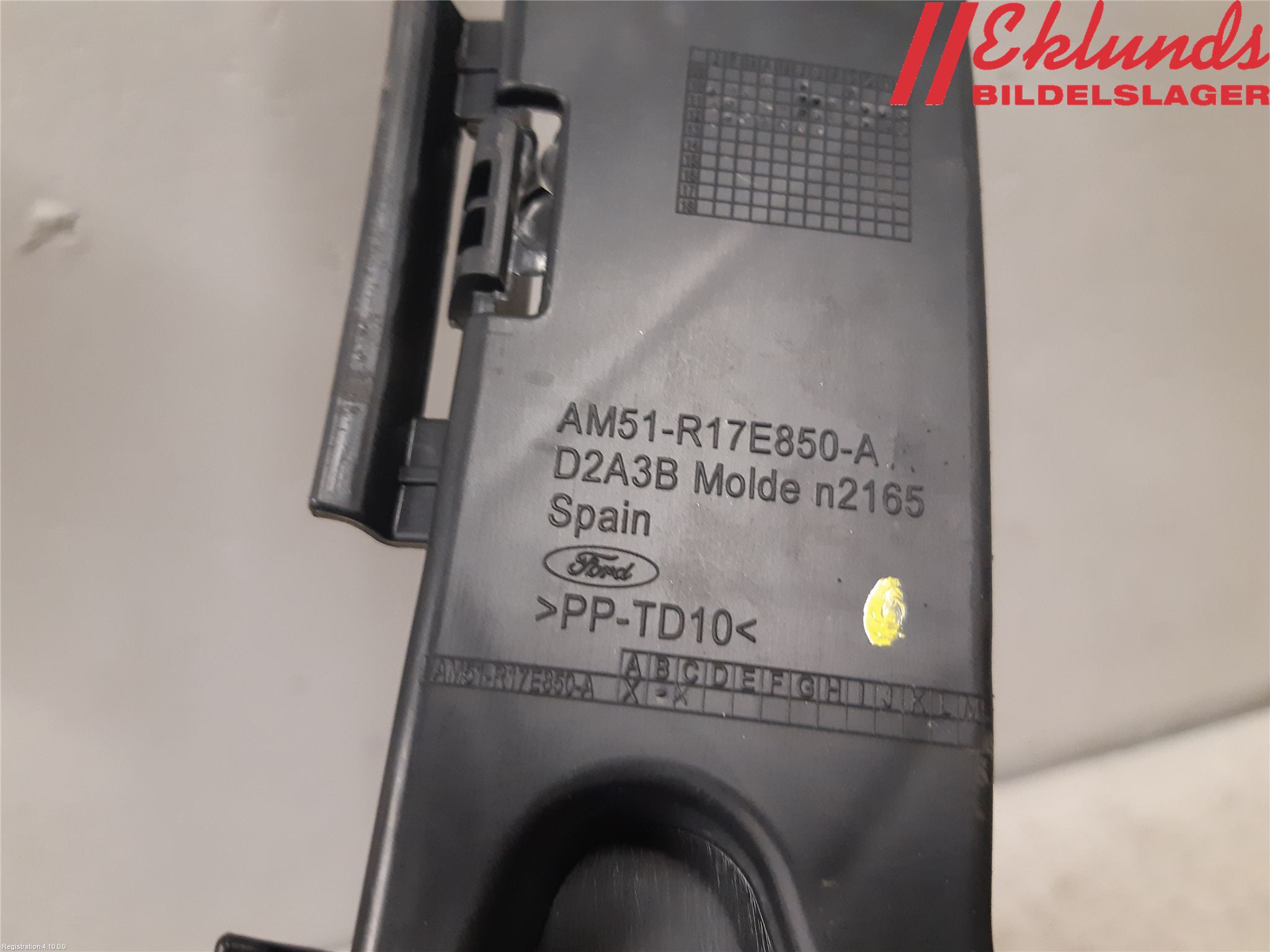 Ford C-MAX II  11-14 Stötfångarfäste Bak Hö