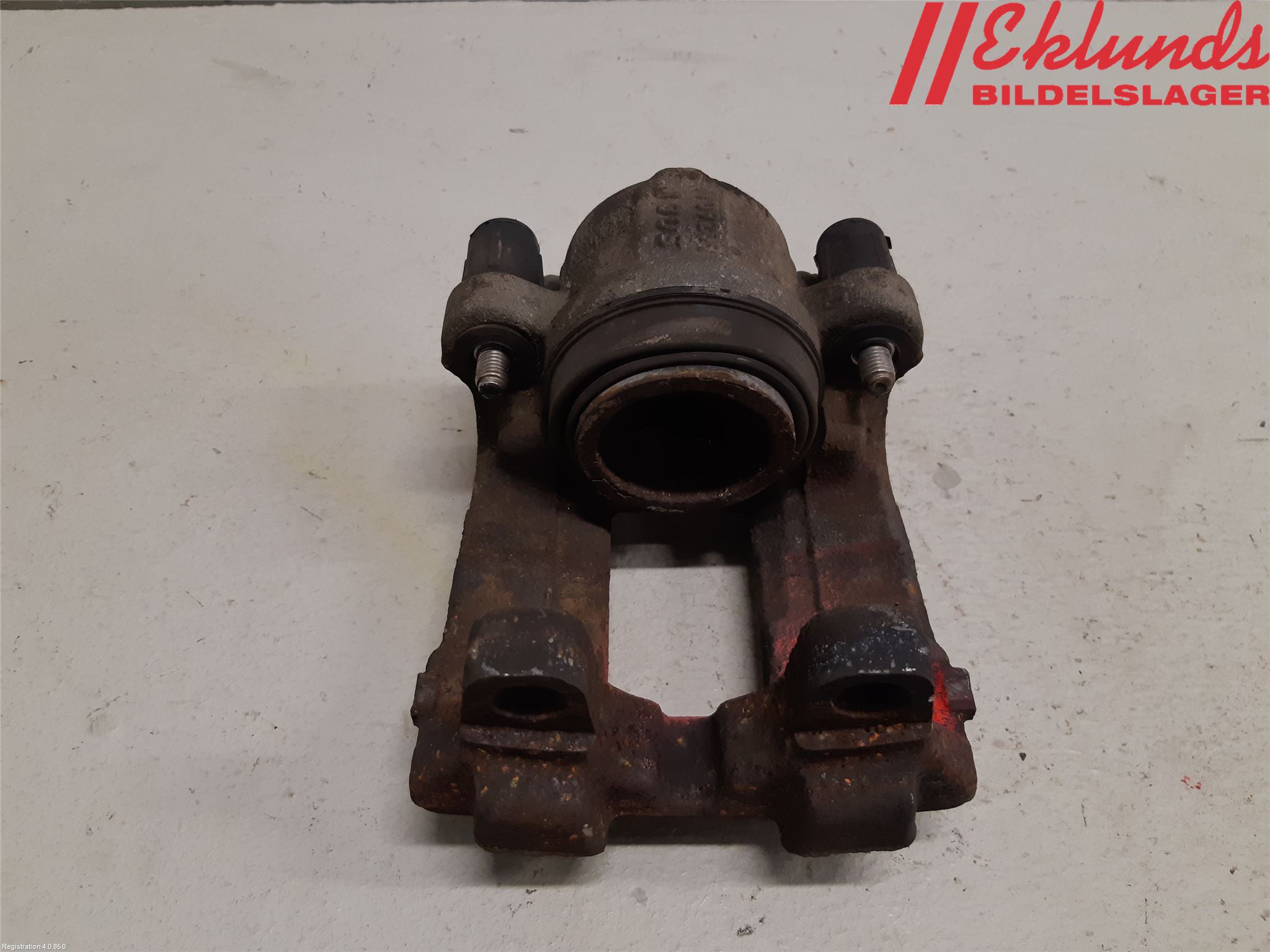 BMW 4 F32/F33/F82/F83 13-20 Bromsok Fram Vänster