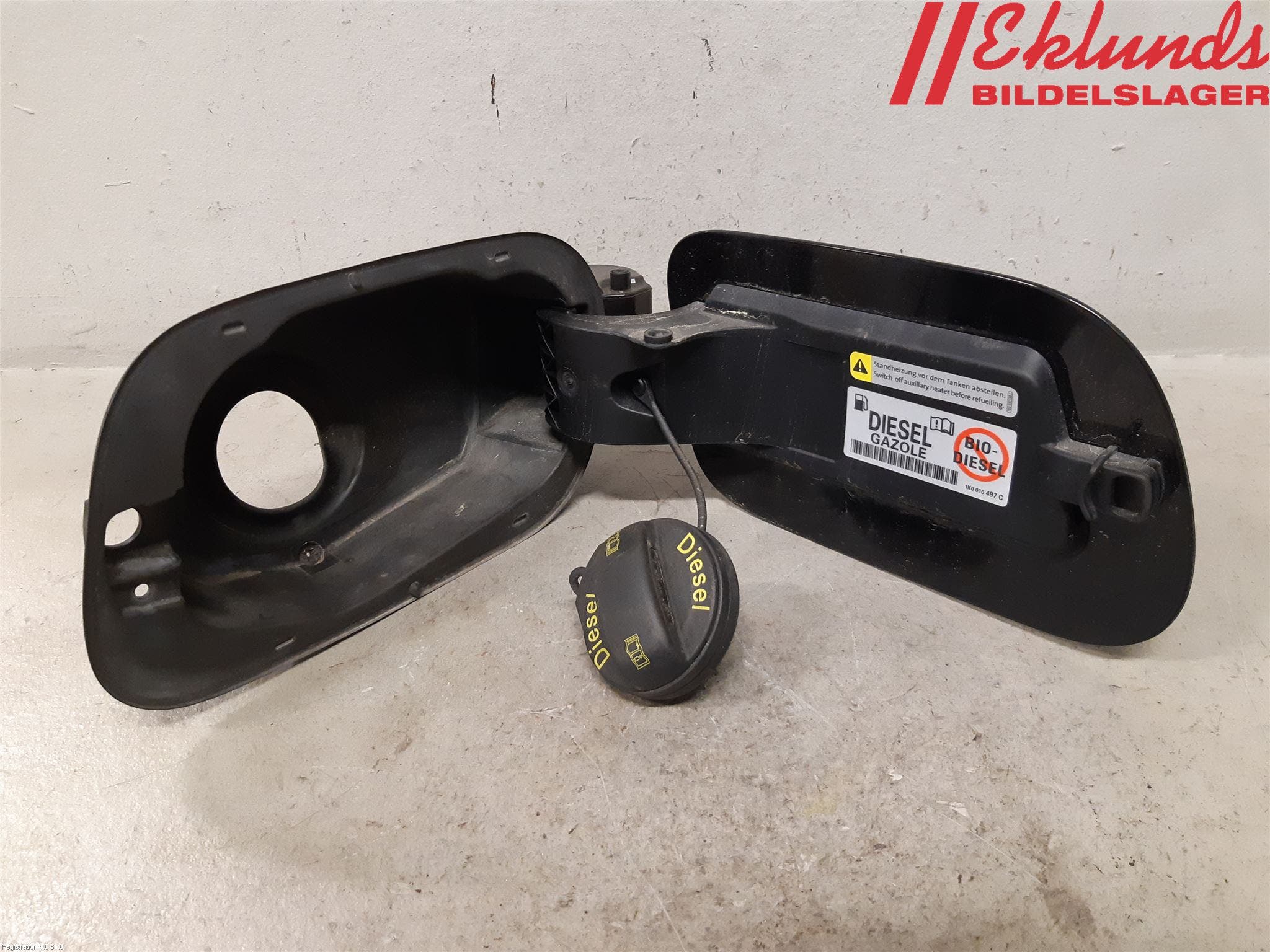 Volkswagen VW TOUAREG 7P 11-18 Tanklucka