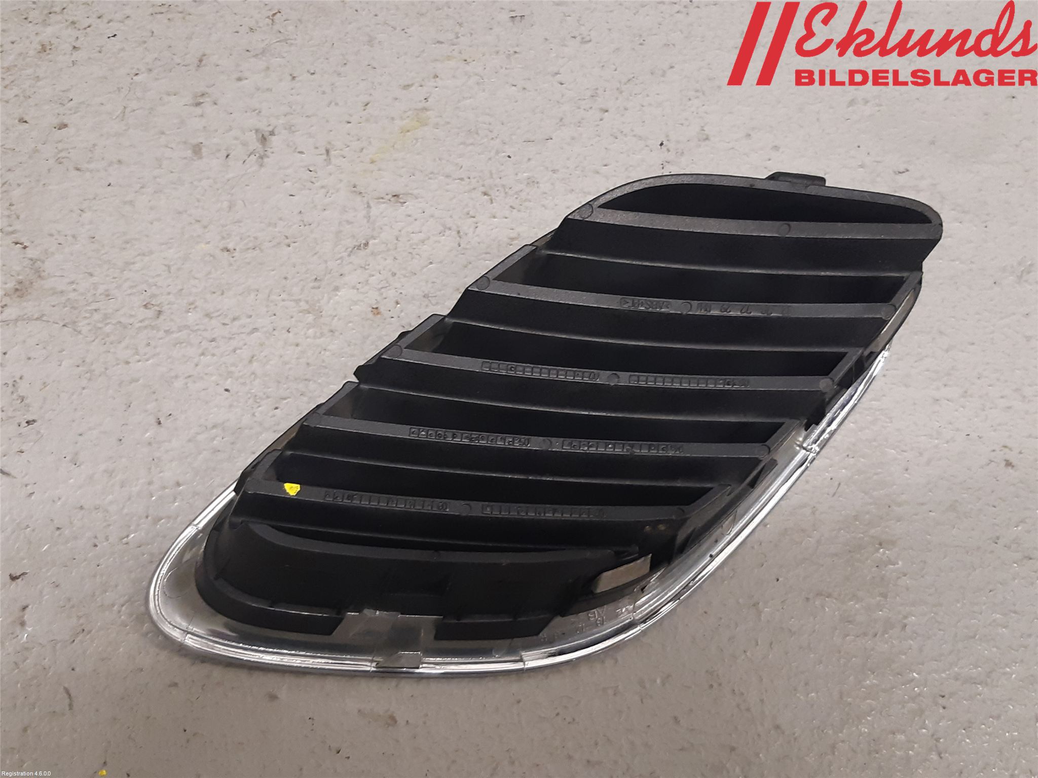 Saab 9-3 VER 2 Grilldel Höger