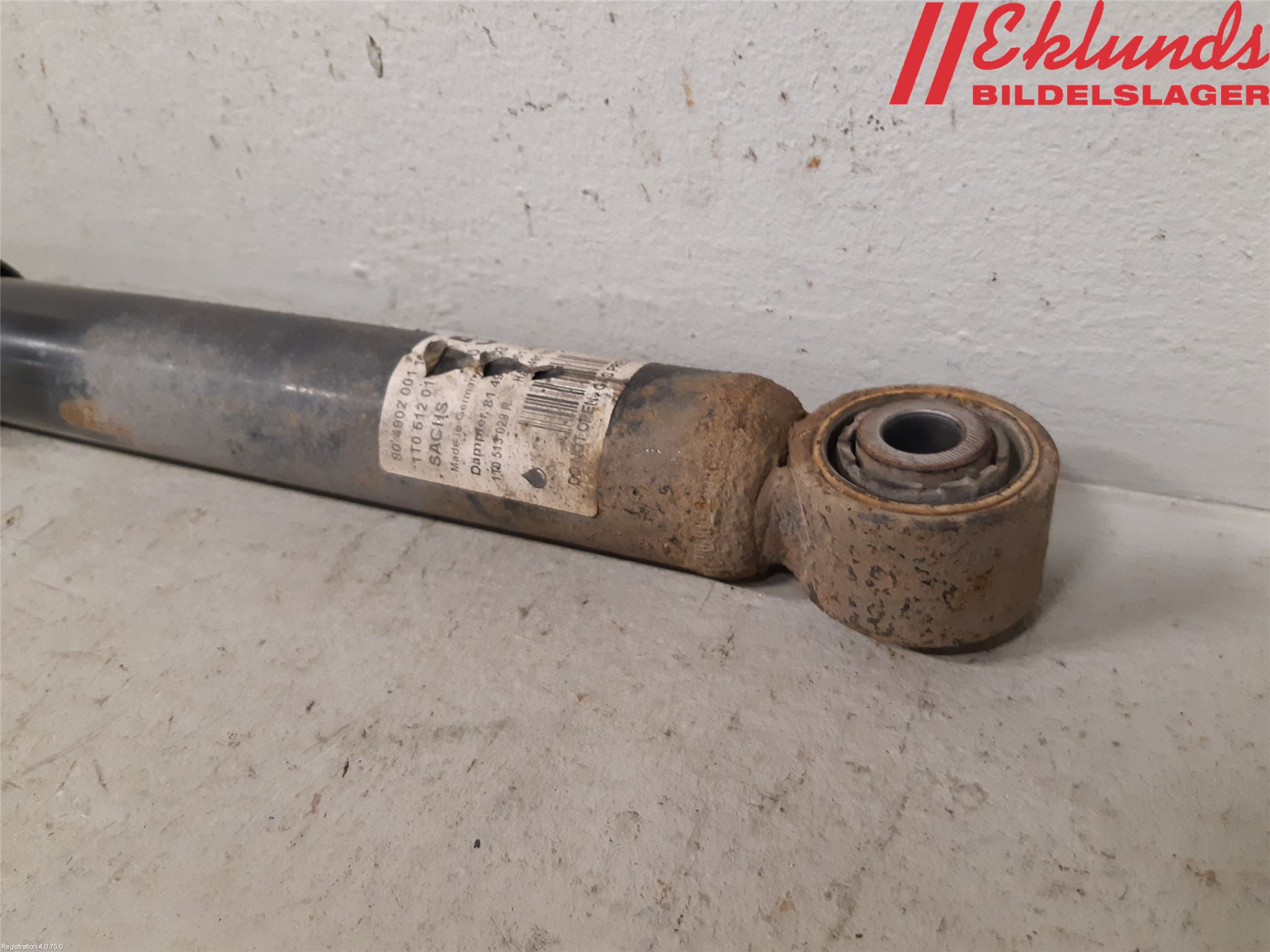 Volkswagen VW TOURAN 10-15 Stötdämpare Bak