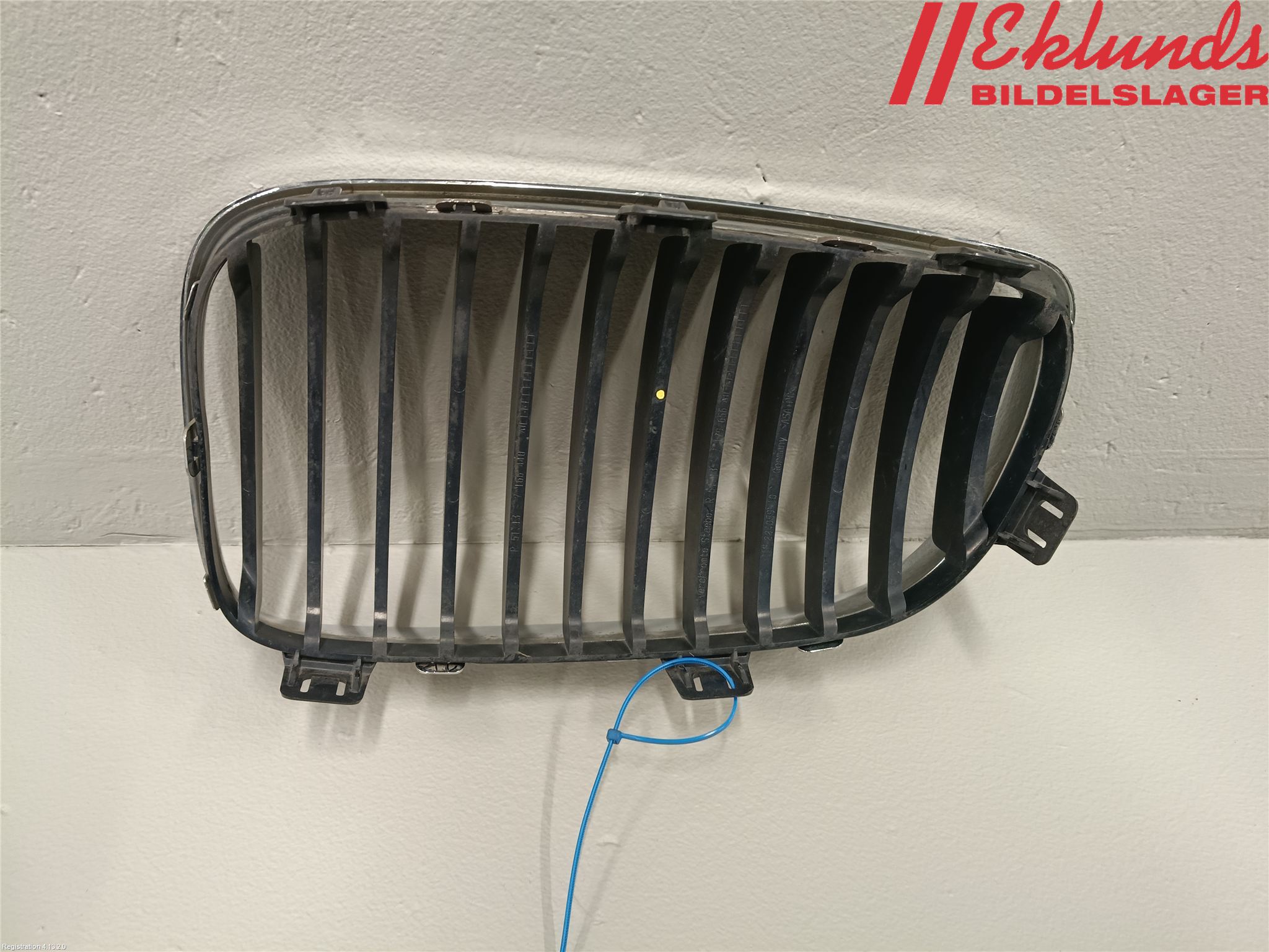BMW 1 E87/81 5D/3D 03-11 Grilldel Höger