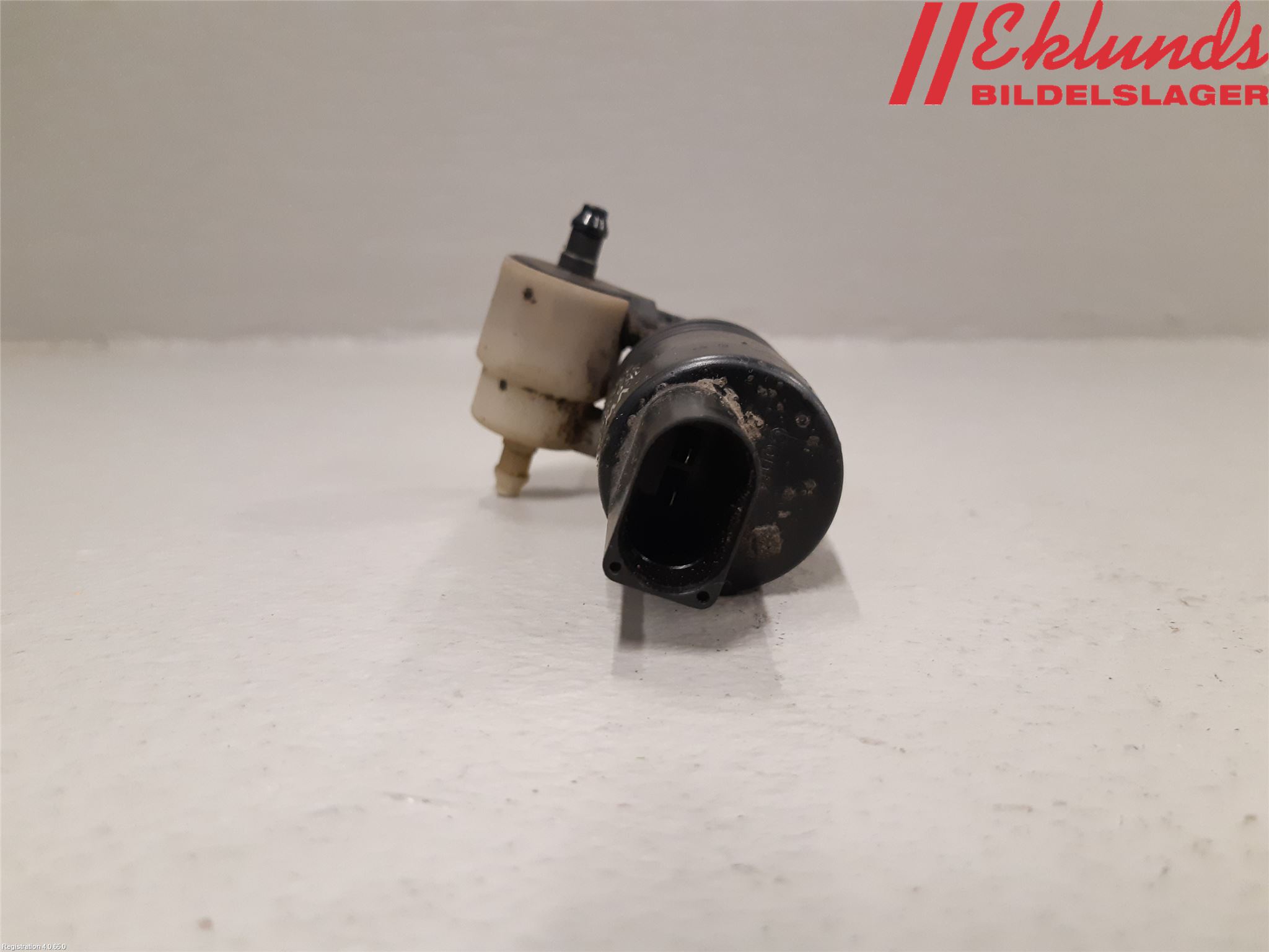 Volkswagen VW PASSAT 11-14 Spolarpump Vindruta
