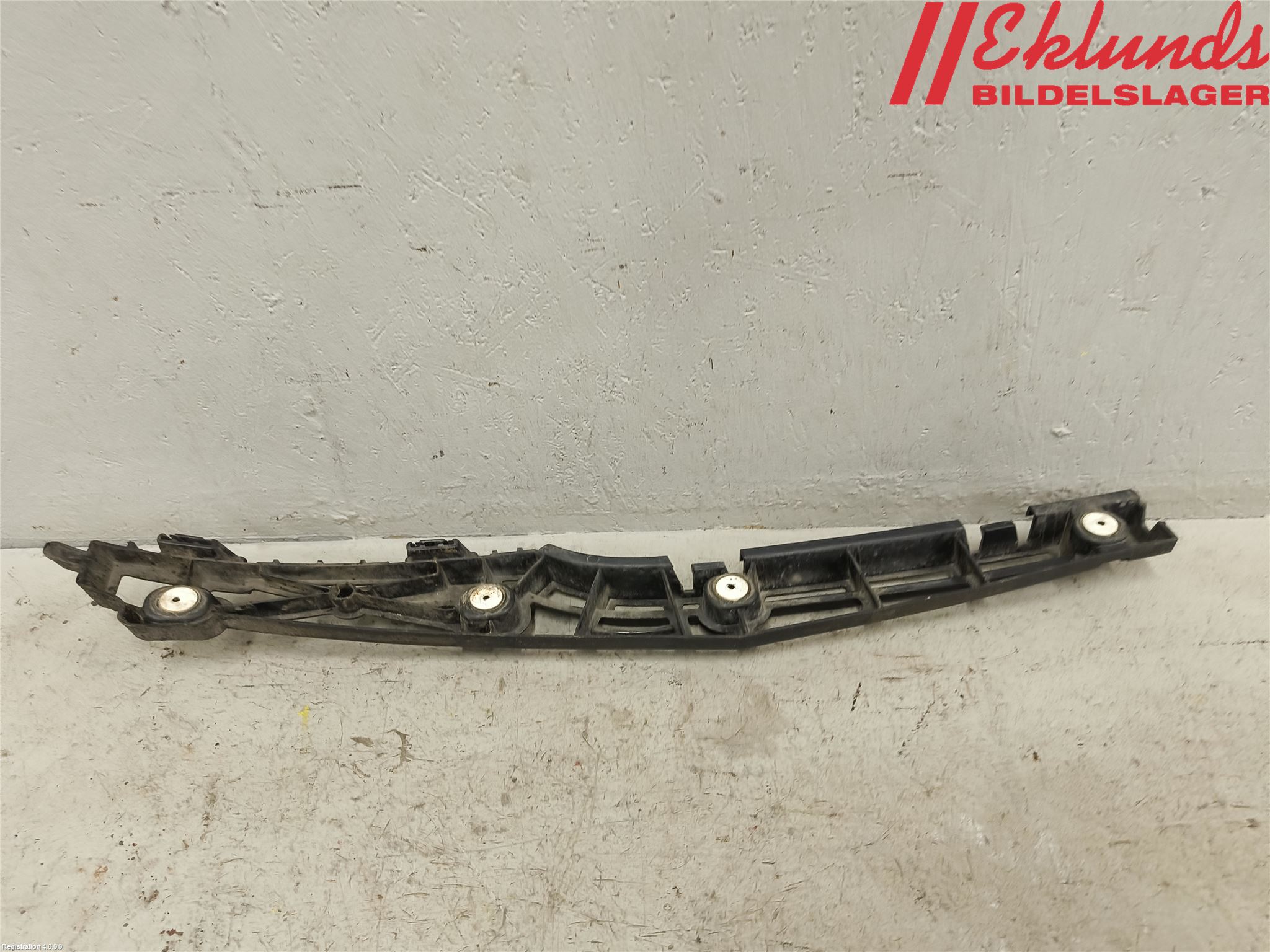 Opel INSIGNIA 09-16 Stötfångardel Bak Hö