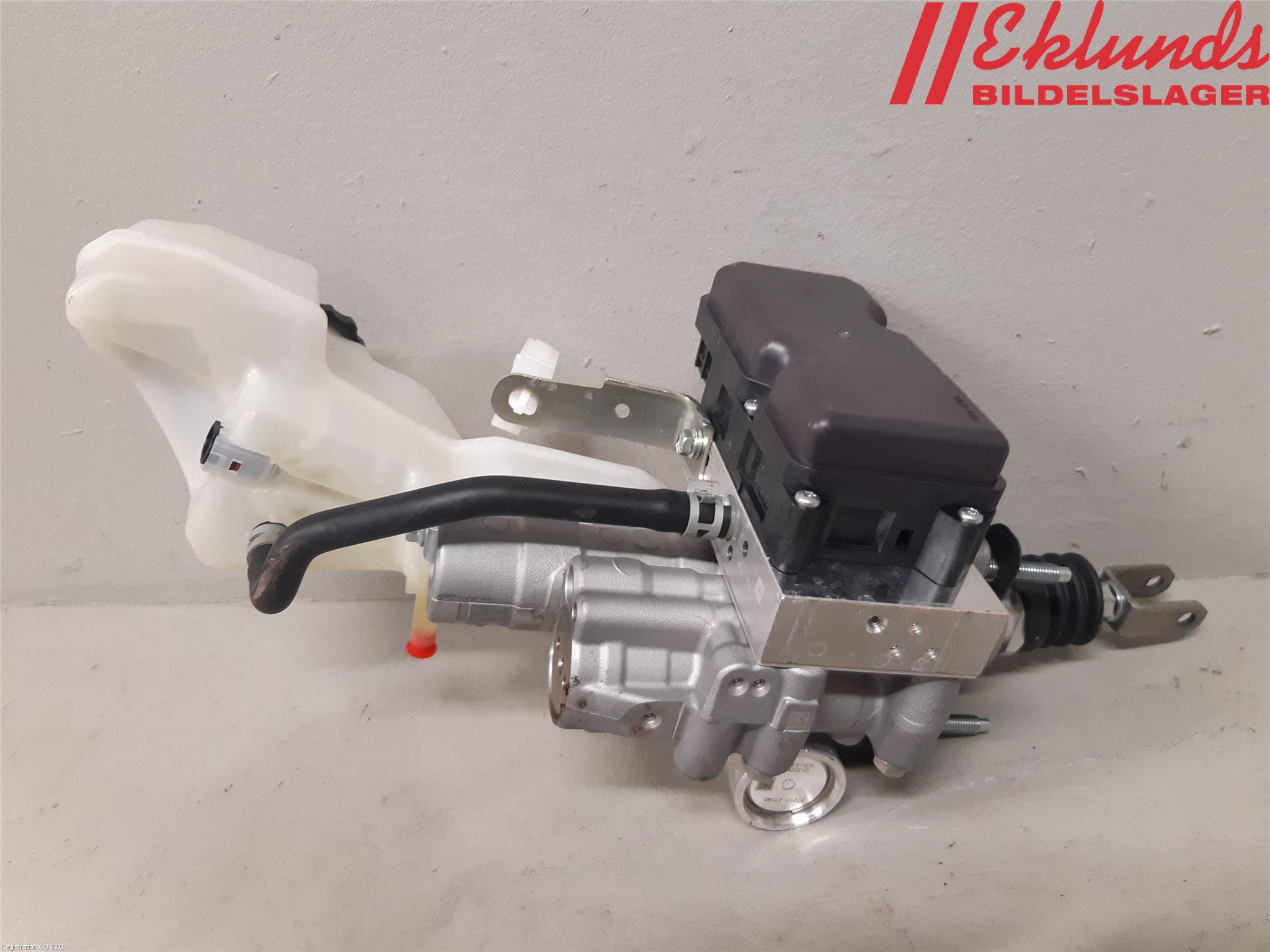 Toyota COROLLA 19- Bromsservo