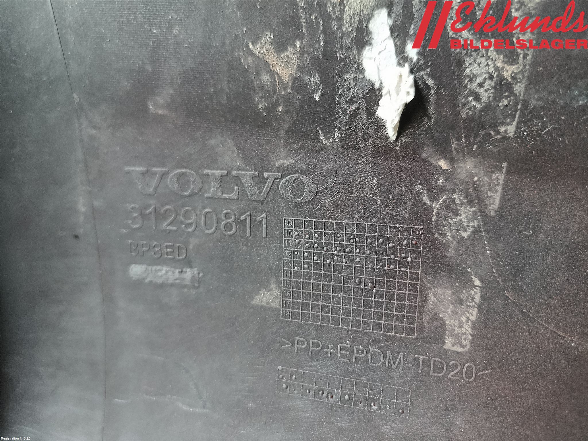 Volvo V60 11-13 Stötfångarbeklädnad Fram