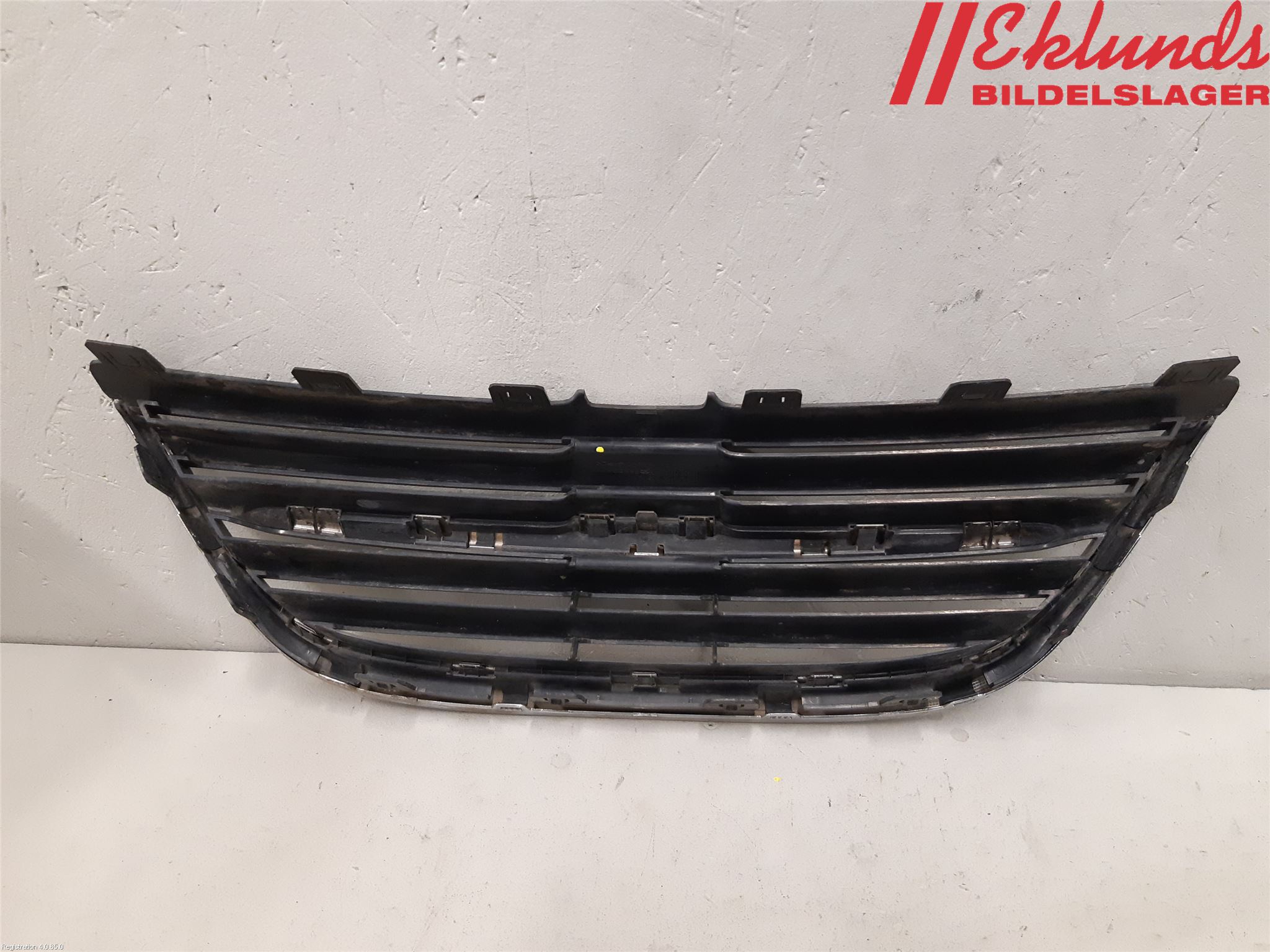 Saab 9-5     06-10 Grilldel Mitt