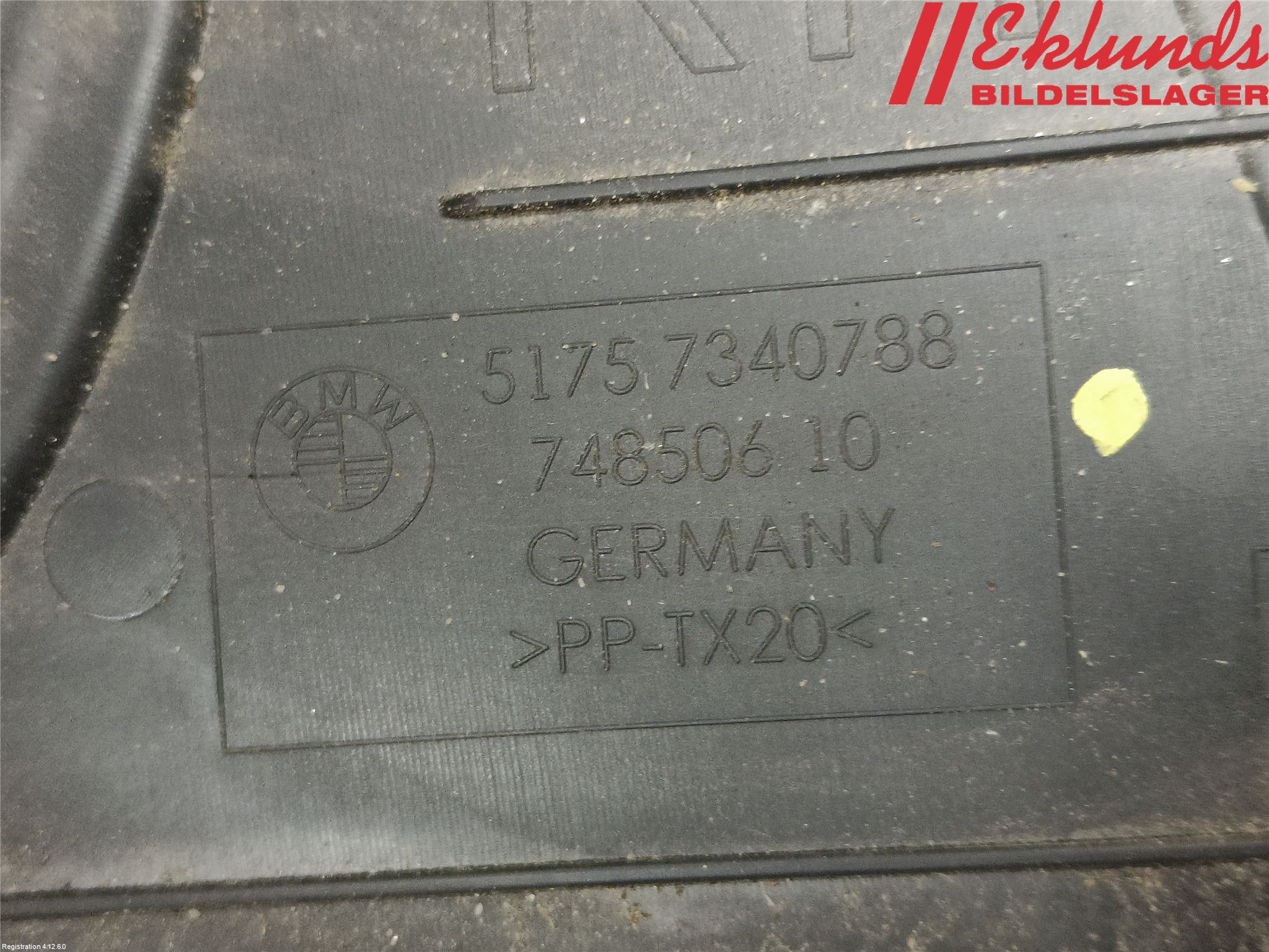 BMW 5 G30/G31/F90 17-23 Hasplåt Plåt-Plast