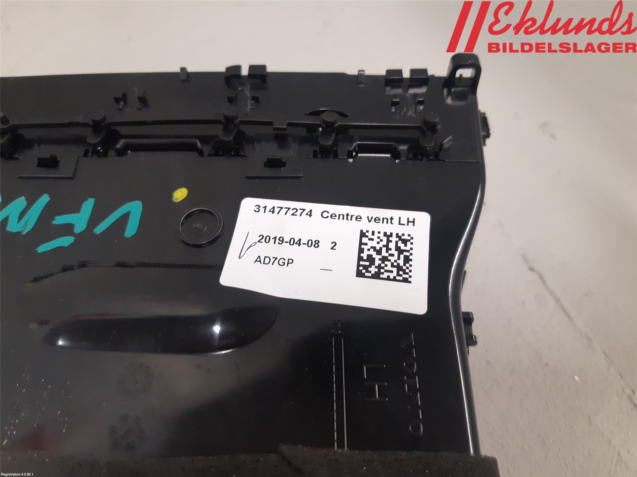 Volvo S60 19- Defrosterkanal-Munstycke