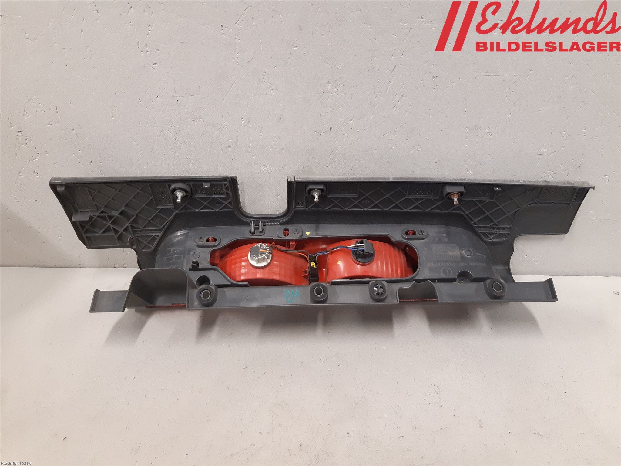 Opel VIVARO 01-14 Bakljus Höger