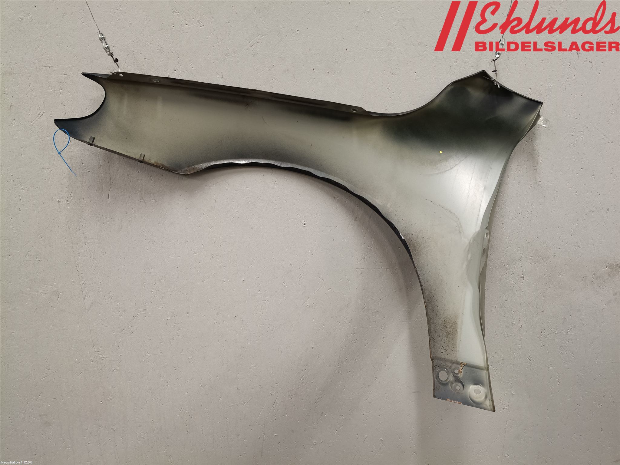 Volvo V70 08-13 Skärm Fram Höger