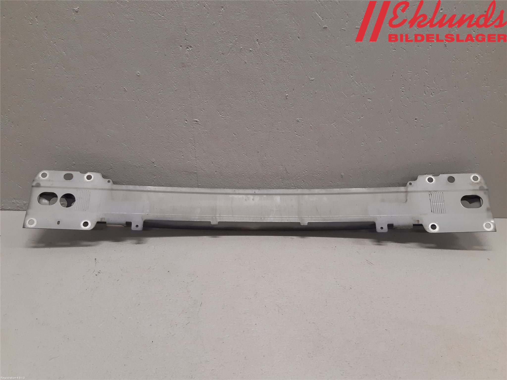 Volvo V70 08-13 Stötfångarbalk Fram