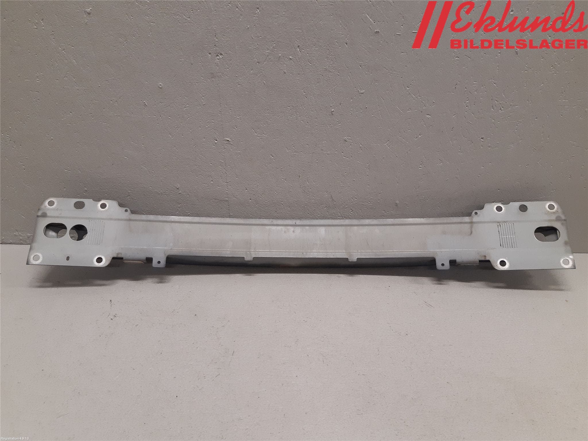 Volvo V70 08-13 Stötfångarbalk Fram