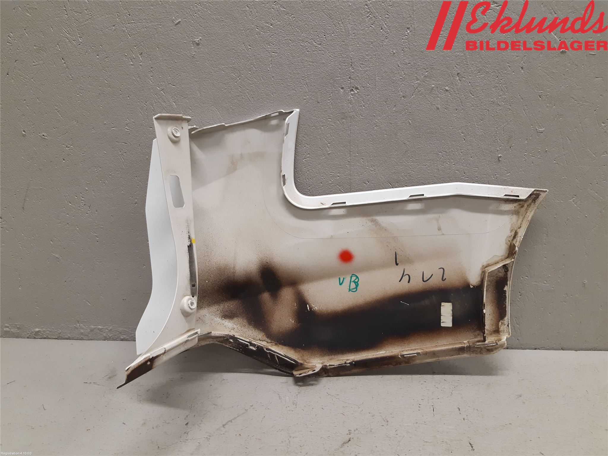 Ford FOCUS 15-18 Stötfångardel Bak Vä