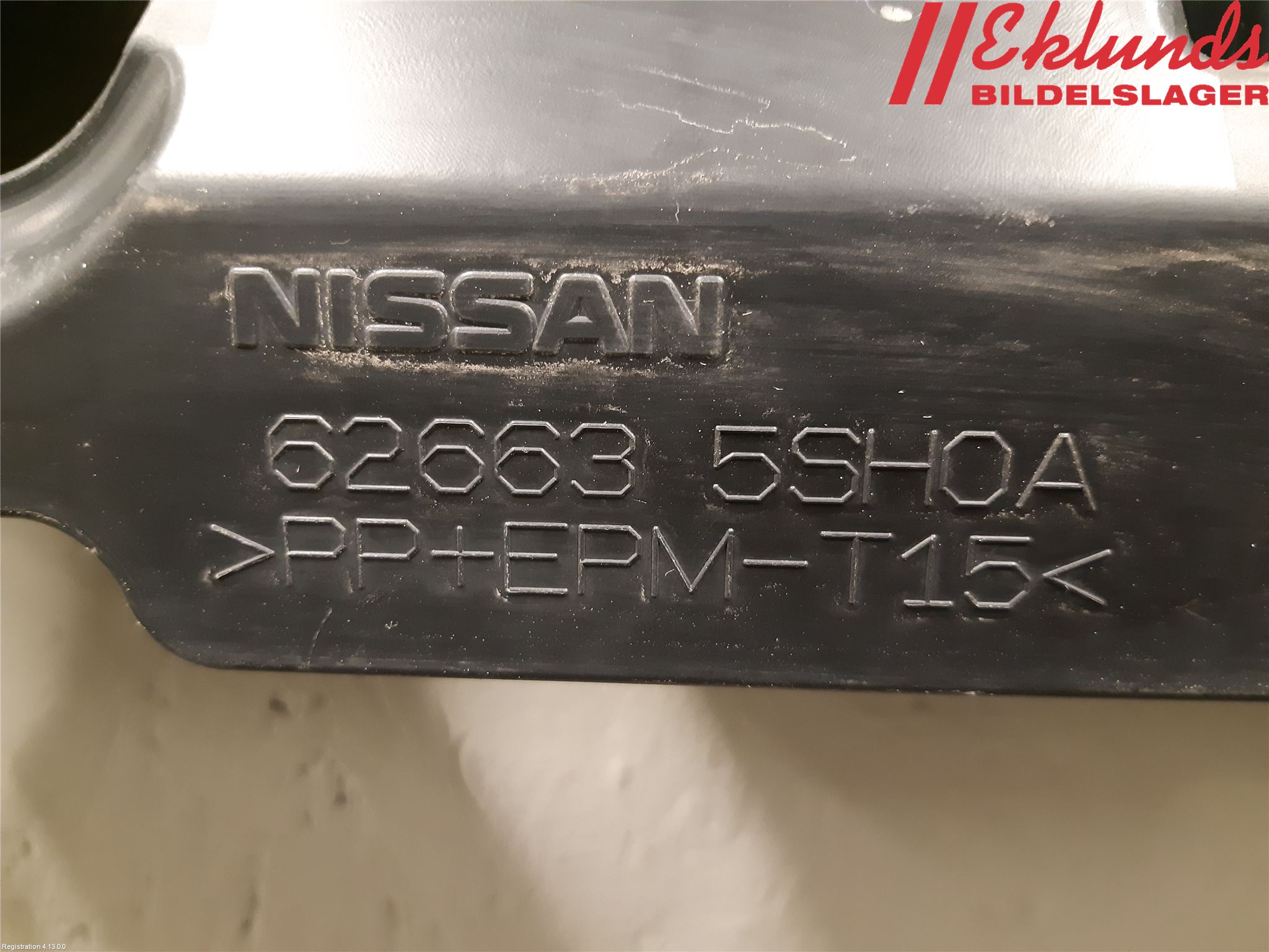 Nissan LEAF 18- Hasplåt Plåt-Plast